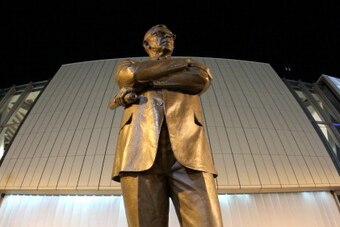 The statue of John Wooden at UCLA