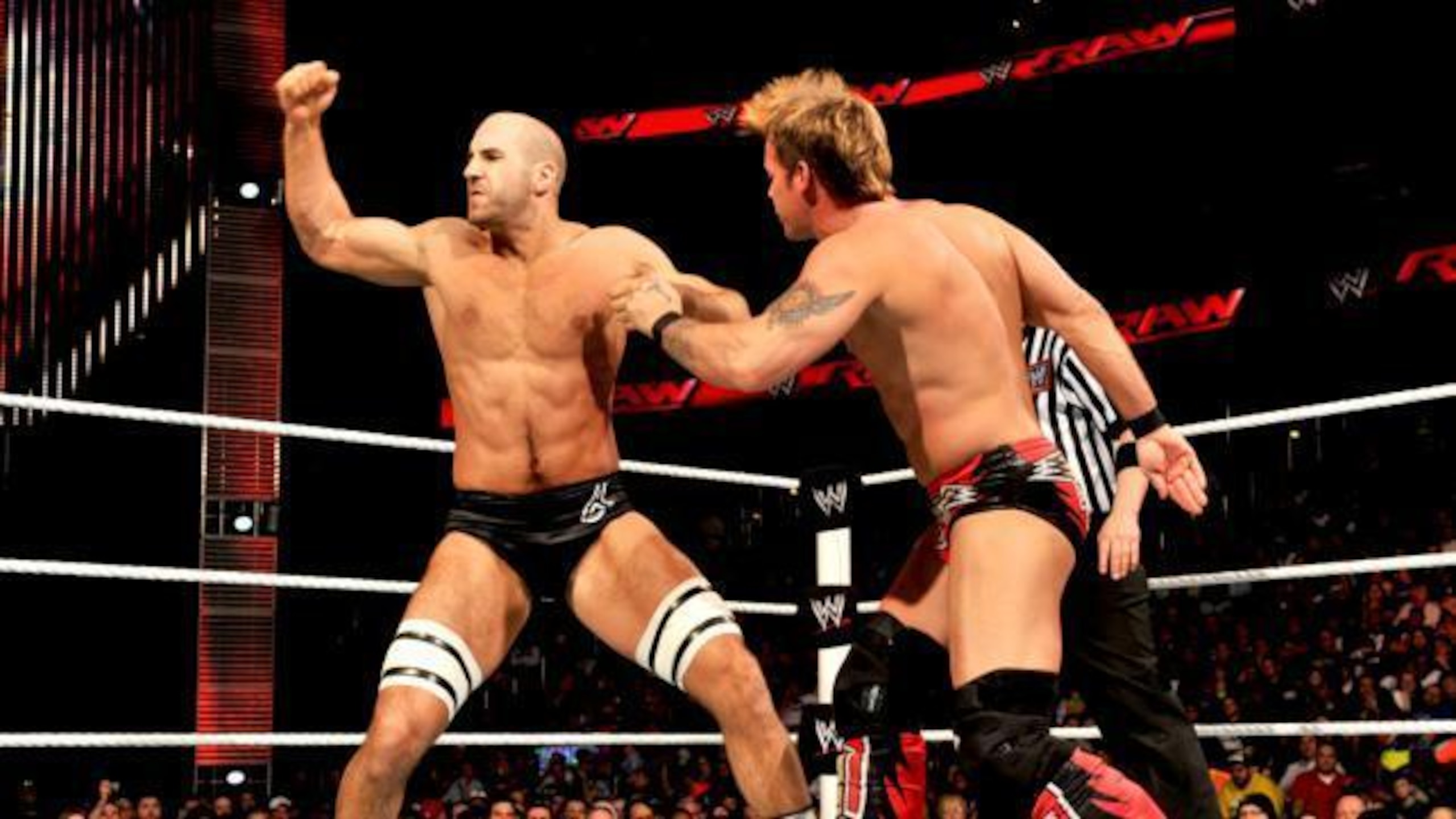 Cesaro takes Chris Jericho to the limit.