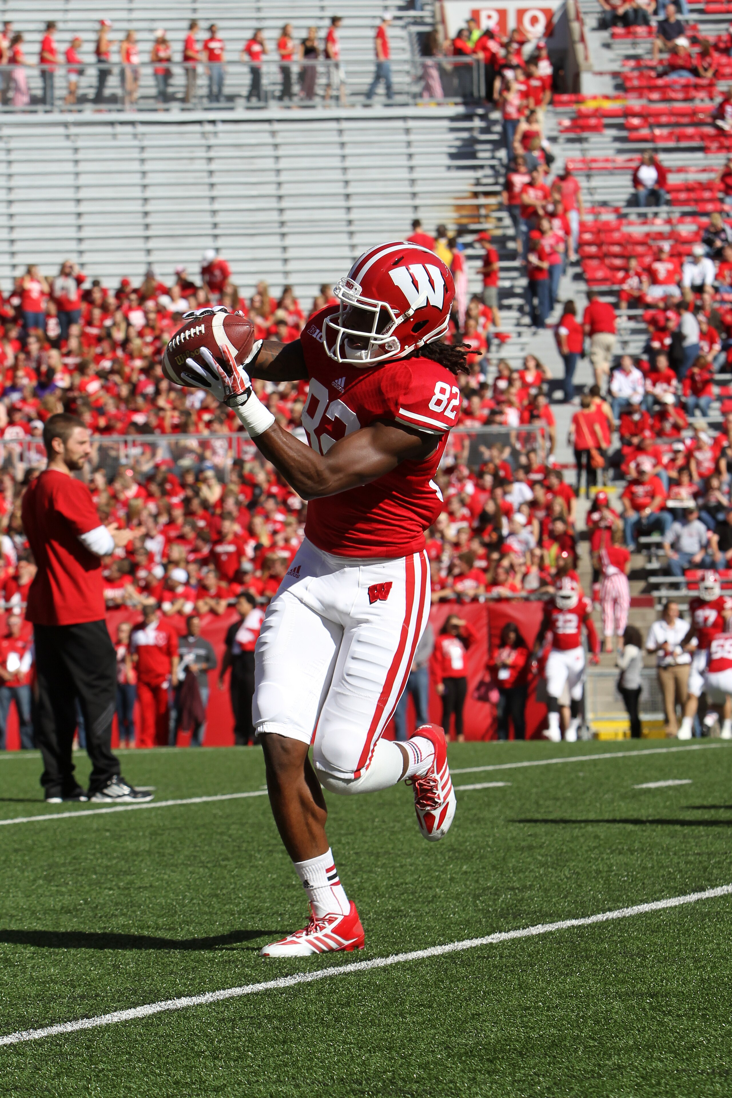 Robert Wheelwright could factor in as a major player in the receiving game this season.