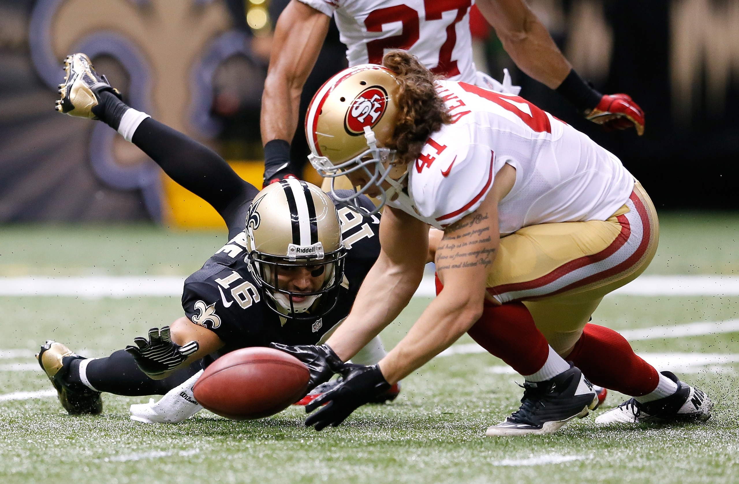 Scooping up some additional fumbles certainly qualifies as a way Ventrone can separate himself from the pack in 49ers training camp. Scooping up some additional fumbles certainly qualifies as a way Ventrone can separate himself from the pack in 49ers training camp.