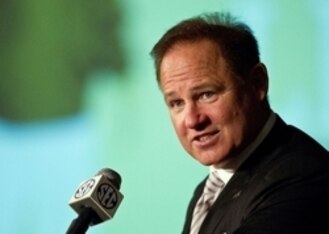 LSU head coach Les Miles