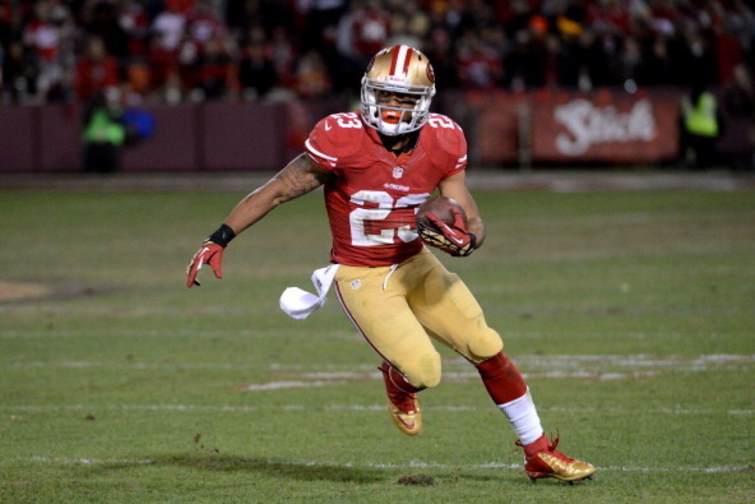 LaMichael James is one of the 49er veterans on very thin ice.