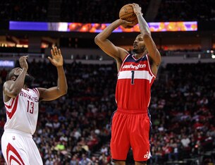 Trevor Ariza will have to fill Chandler Parsons' shoes this season for the Rockets.