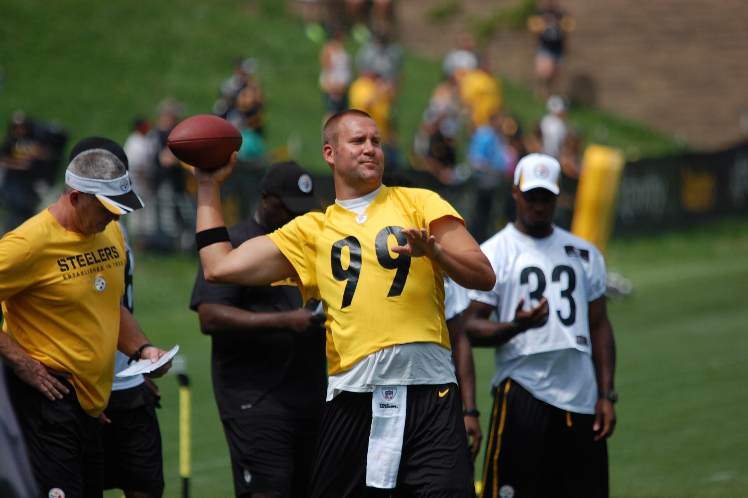 Ben Roethlisberger stepped onto the practice fields wearing Brett Keisel's No. 99 jersey.