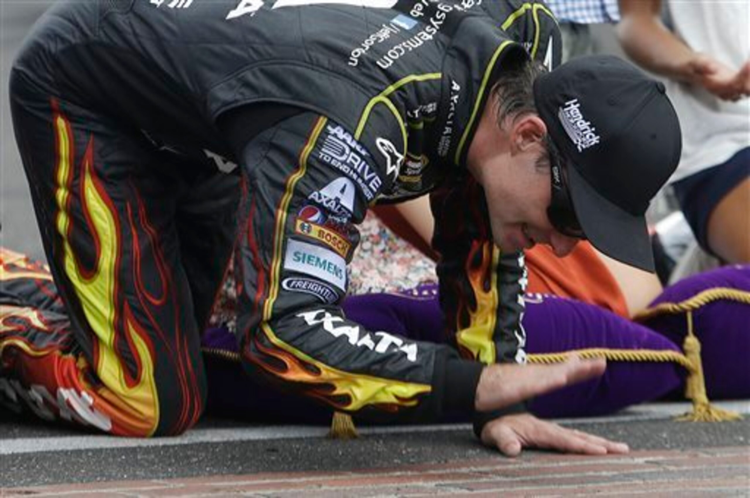 Jeff Gordon now has the wins to go with the tremendous consistency he has displayed all season.