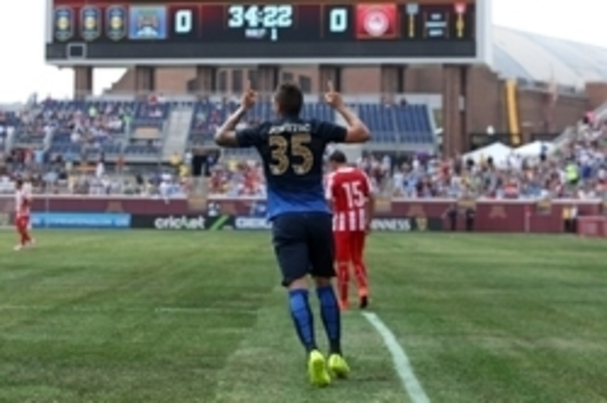 There were too many empty seats in Minneapolis. There were too many empty seats in Minneapolis.