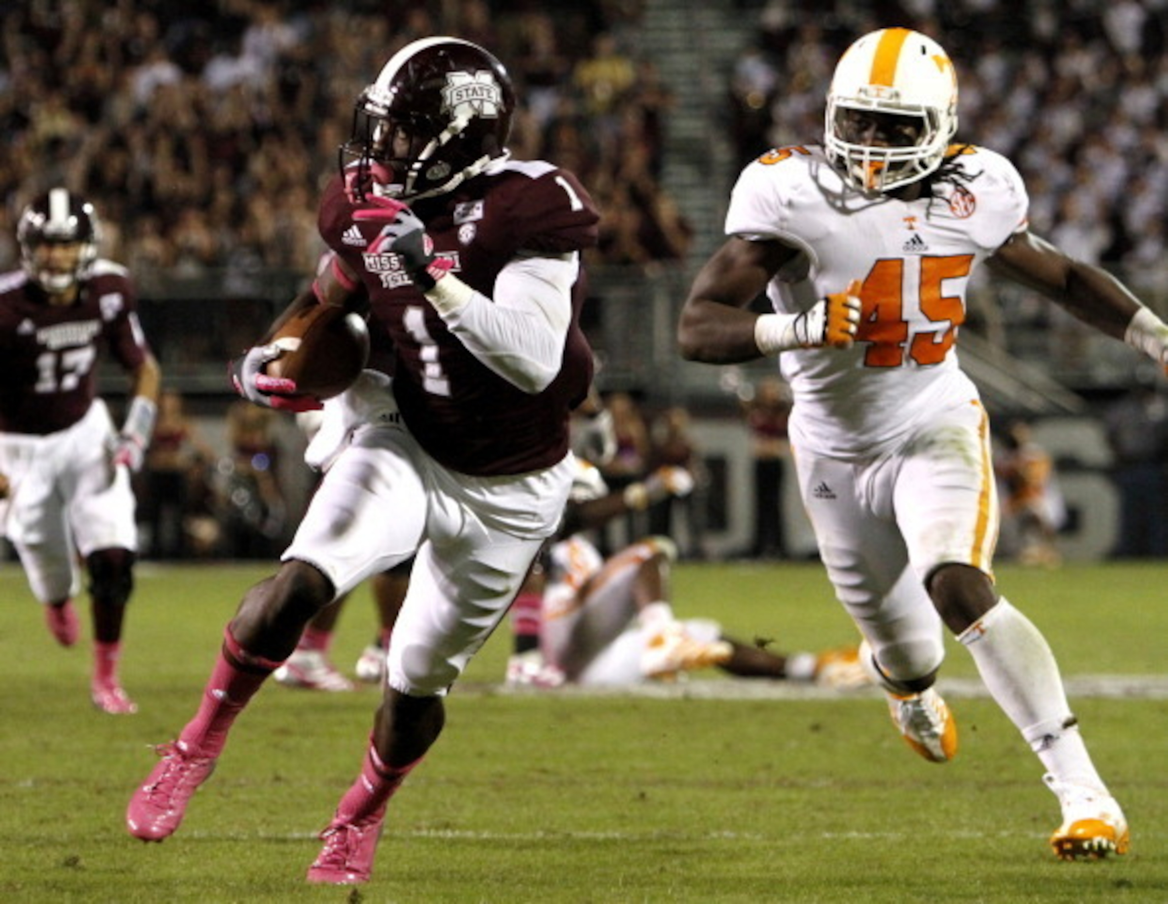 Tennessee senior middle linebacker A.J. Johnson.