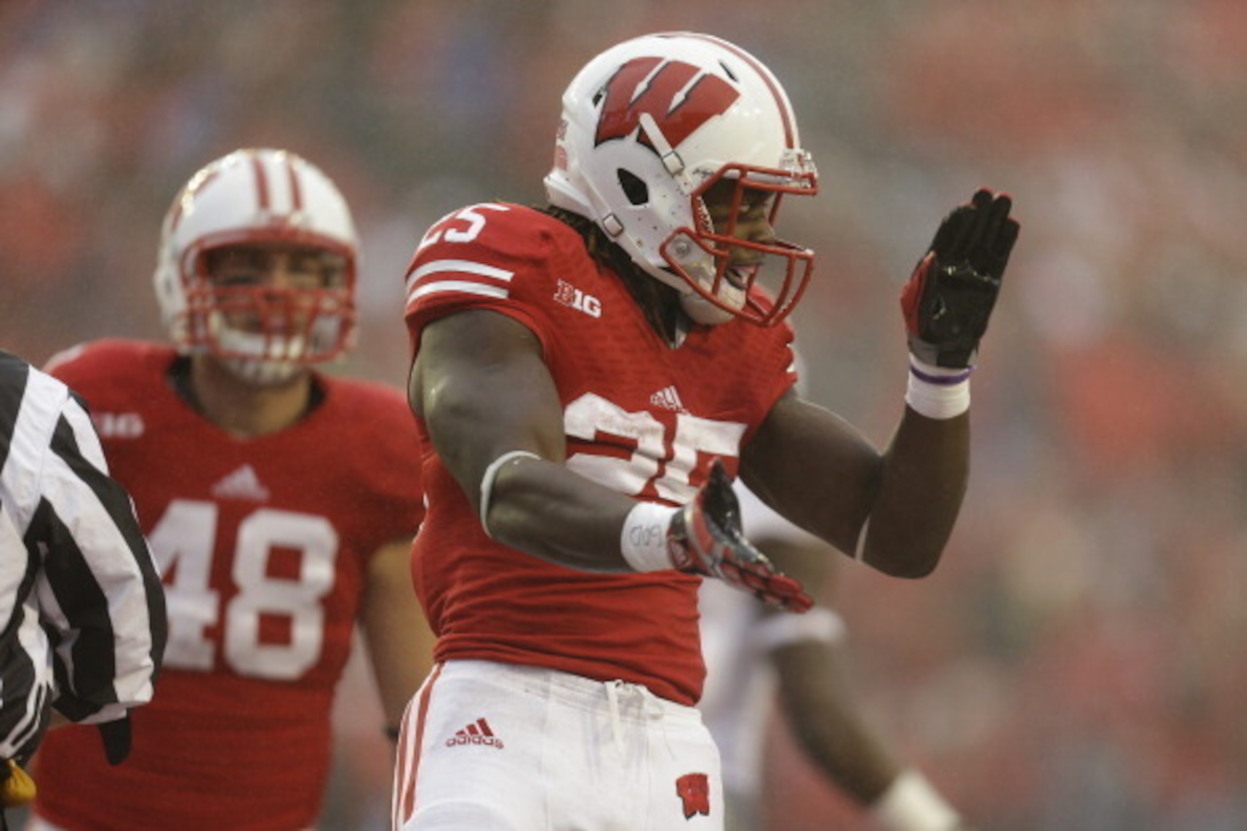 Preseason Heisman Trophy candidate Melvin Gordon will need to live up to expectations for the Badgers to live up to theirs.