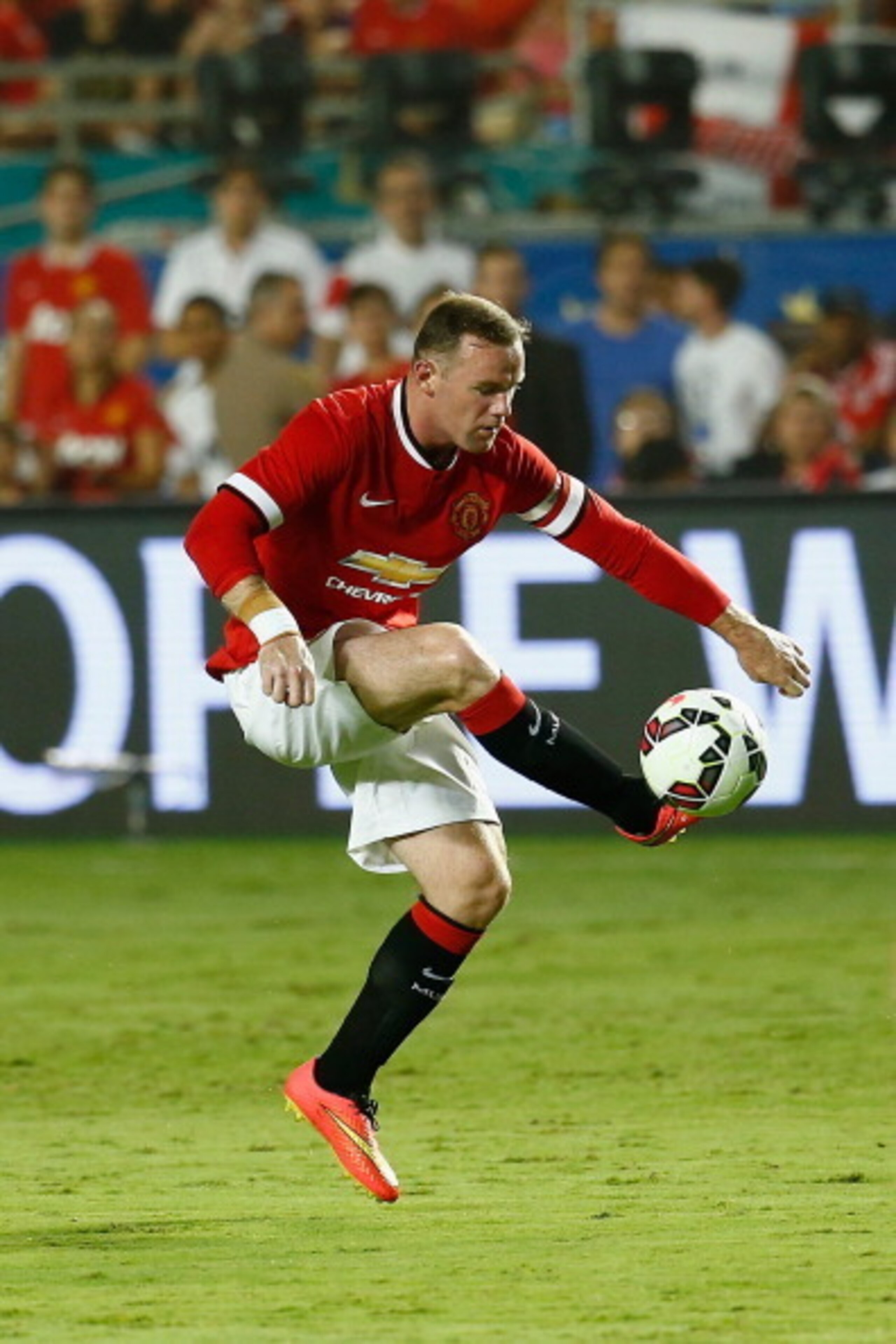 Rooney's move back up front could revitalize his career