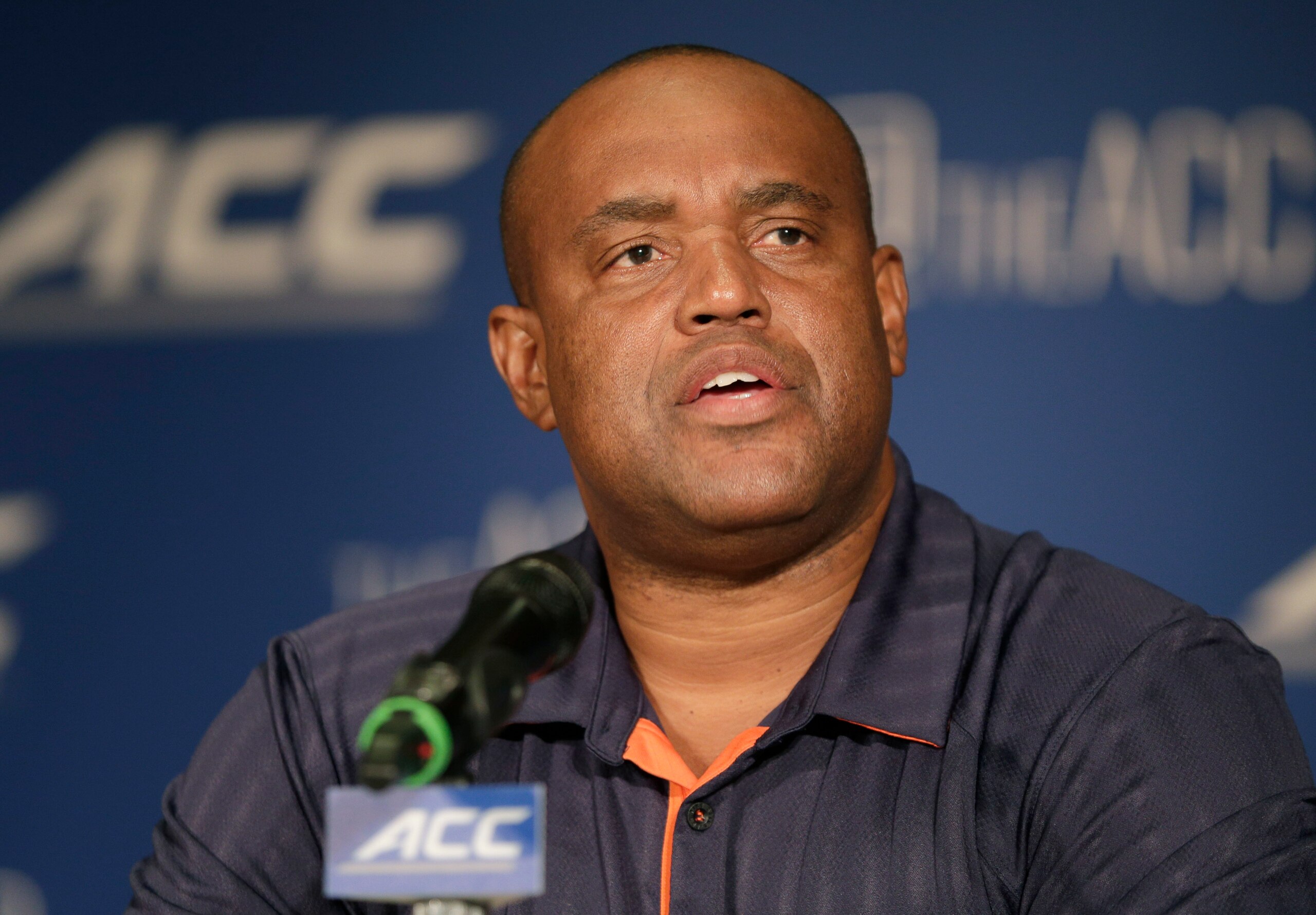 Mike London begins 2014 on the hot seat at Virginia.