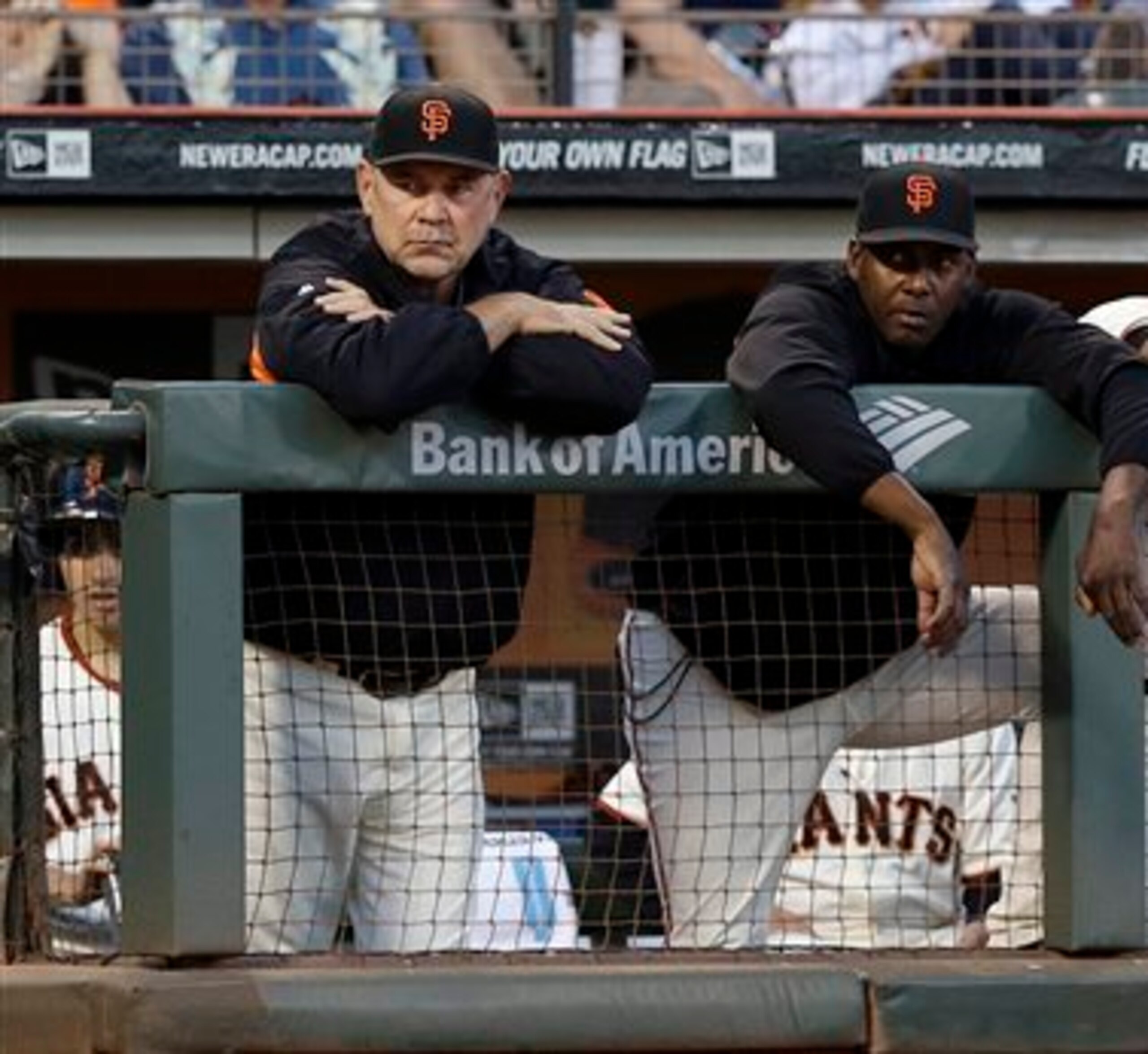 Hensley Meulens and Bruce Bochy watch the Giants hitters. Hensley Meulens and Bruce Bochy watch the Giants hitters.