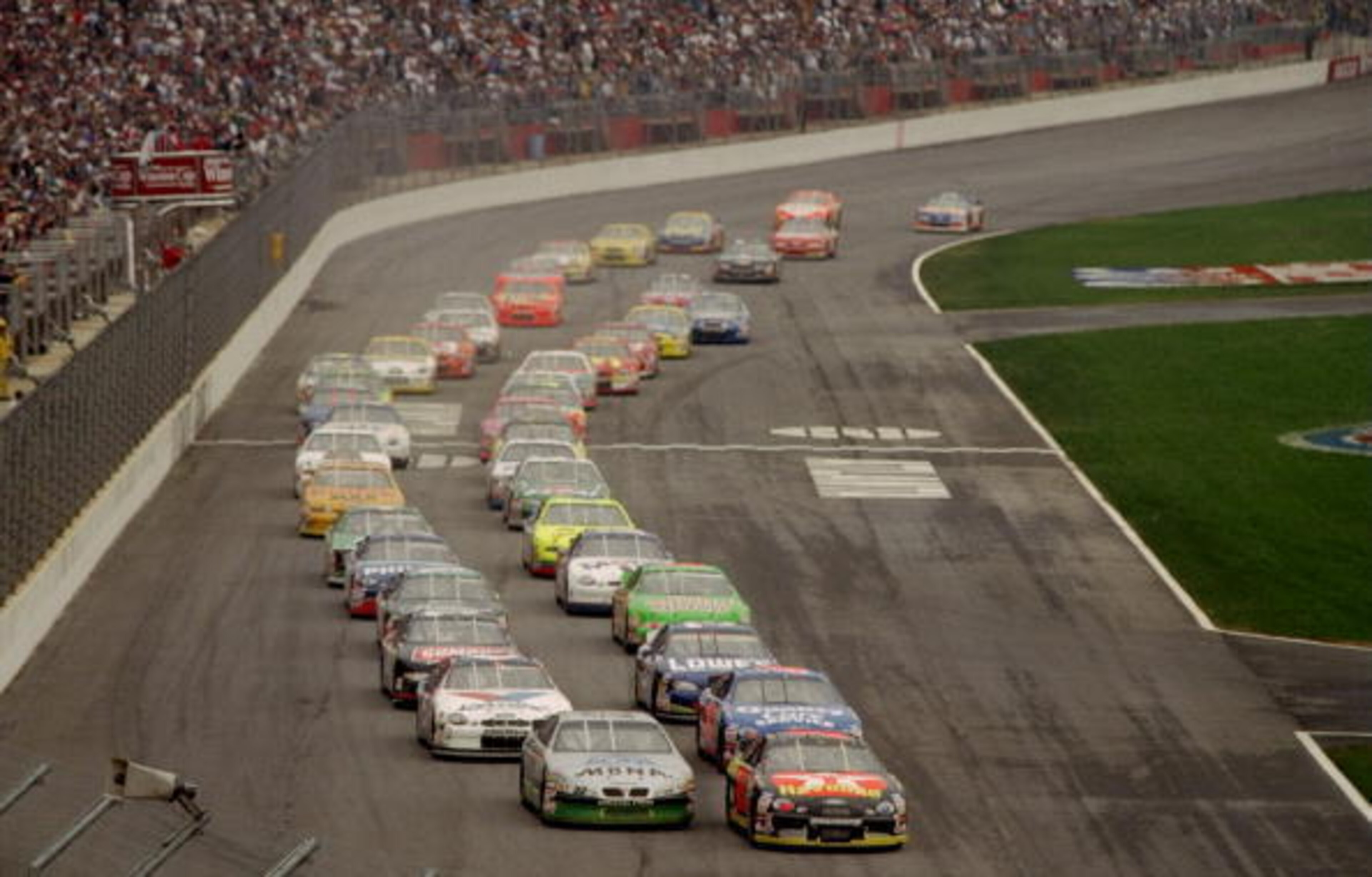 Racing action during the season-ending NAPA 500 in November 1998.