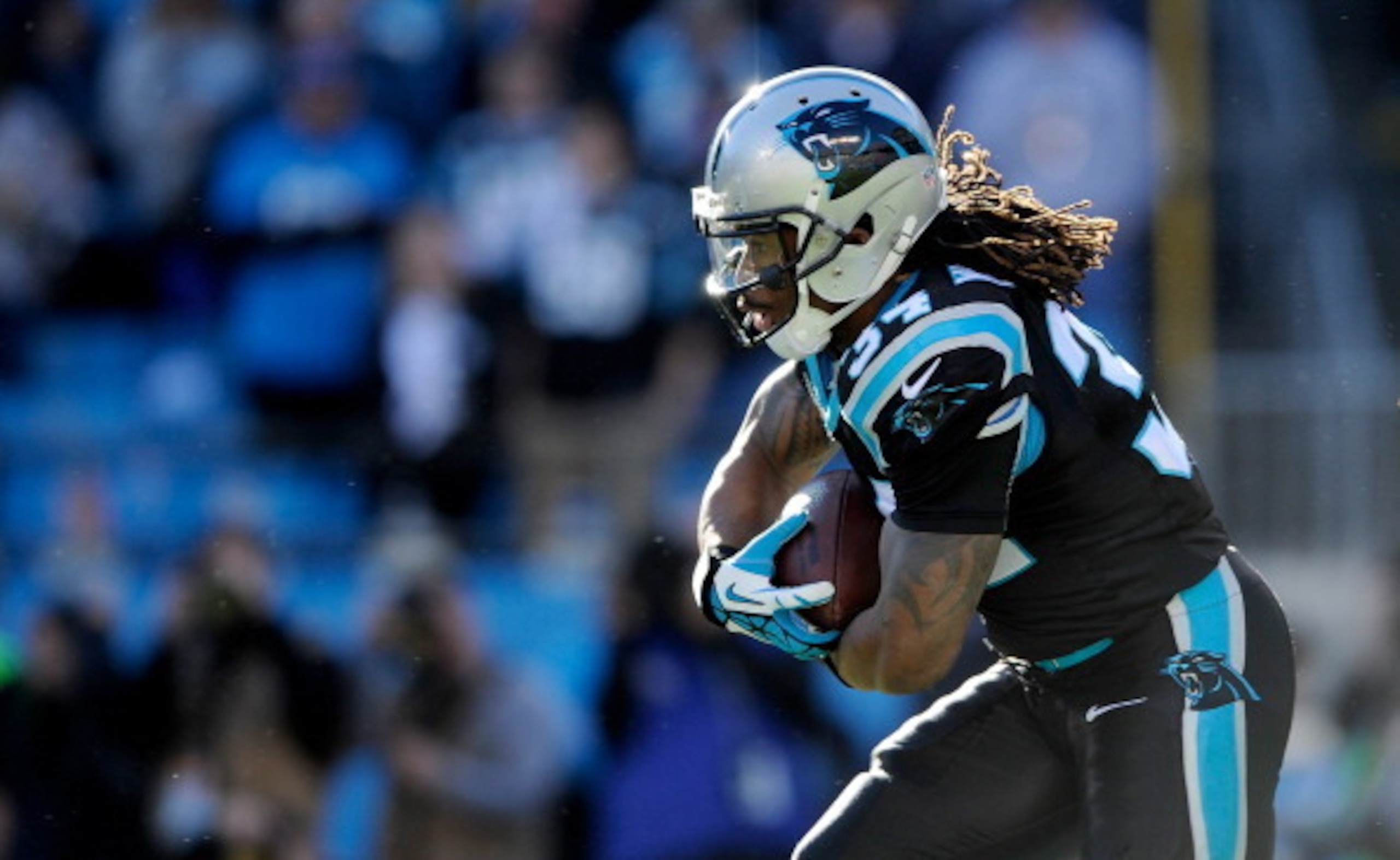 Running back DeAngelo Williams