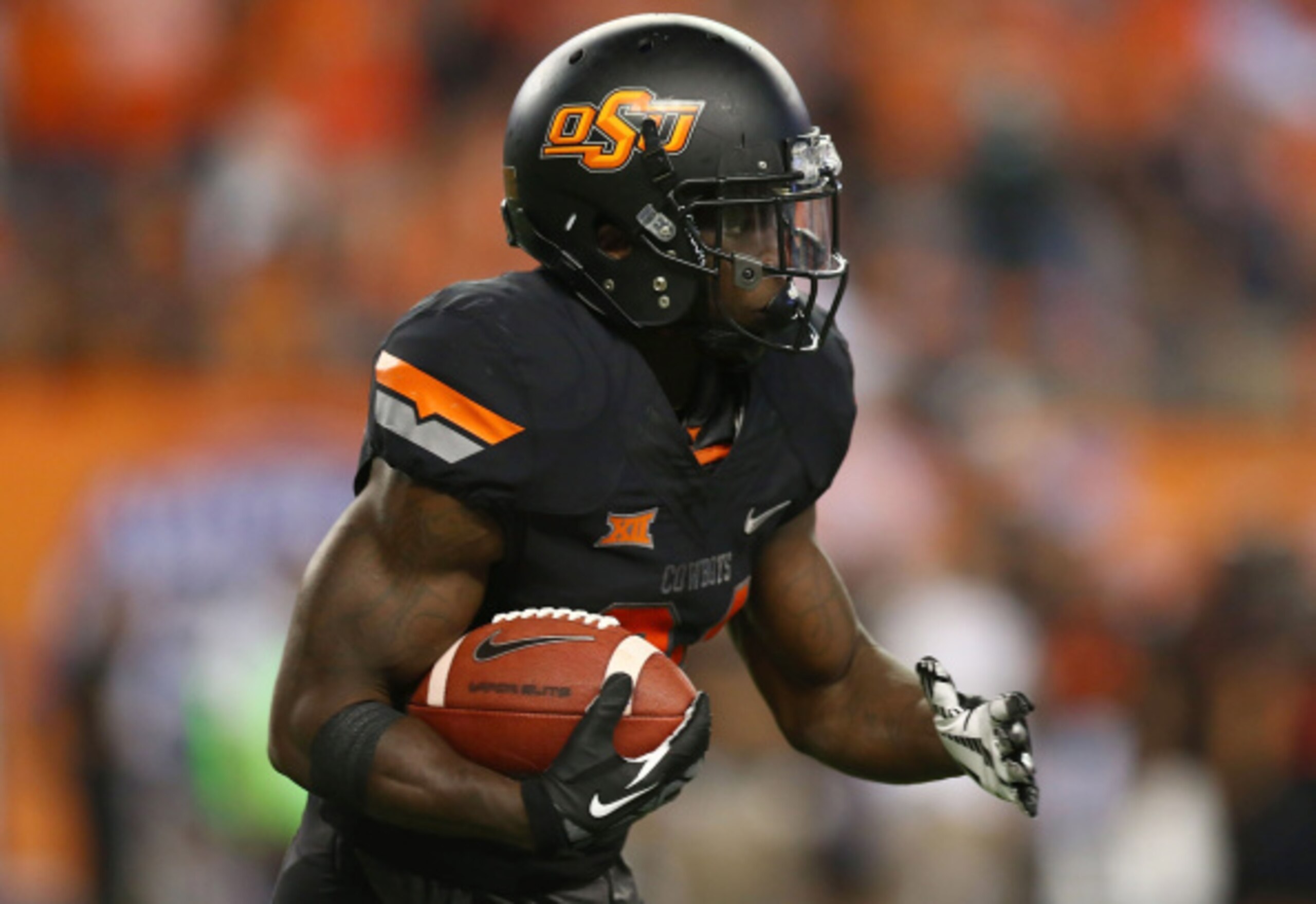 Oklahoma State's Tyreek Hill had a dynamic debut.