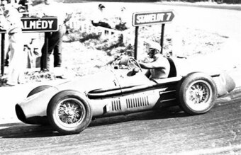 Alberto Ascari at the 1953 Belgian Grand Prix.
