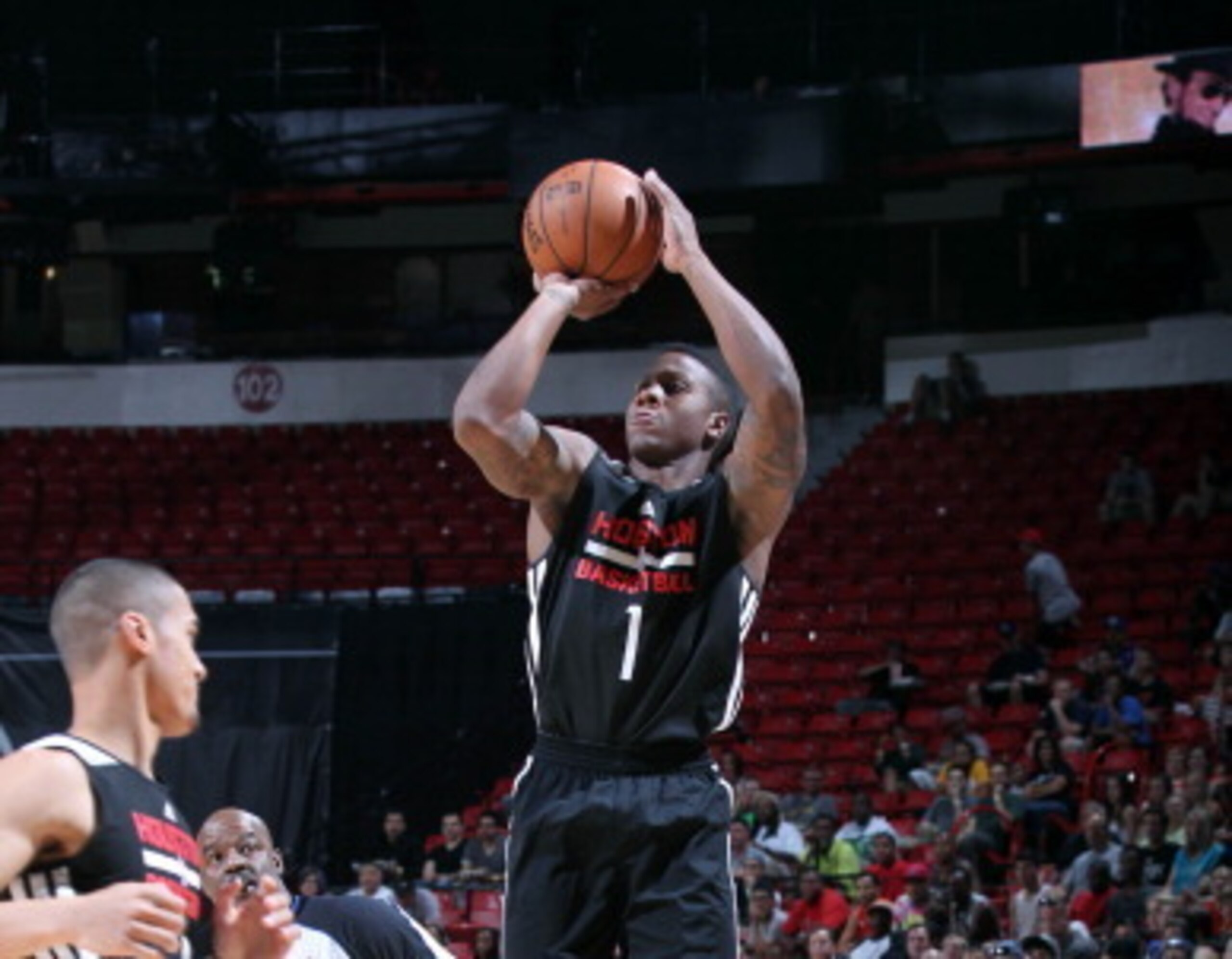 Isaiah Canaan and the rest of the Rio Grande crew will contribute off the bench this year.