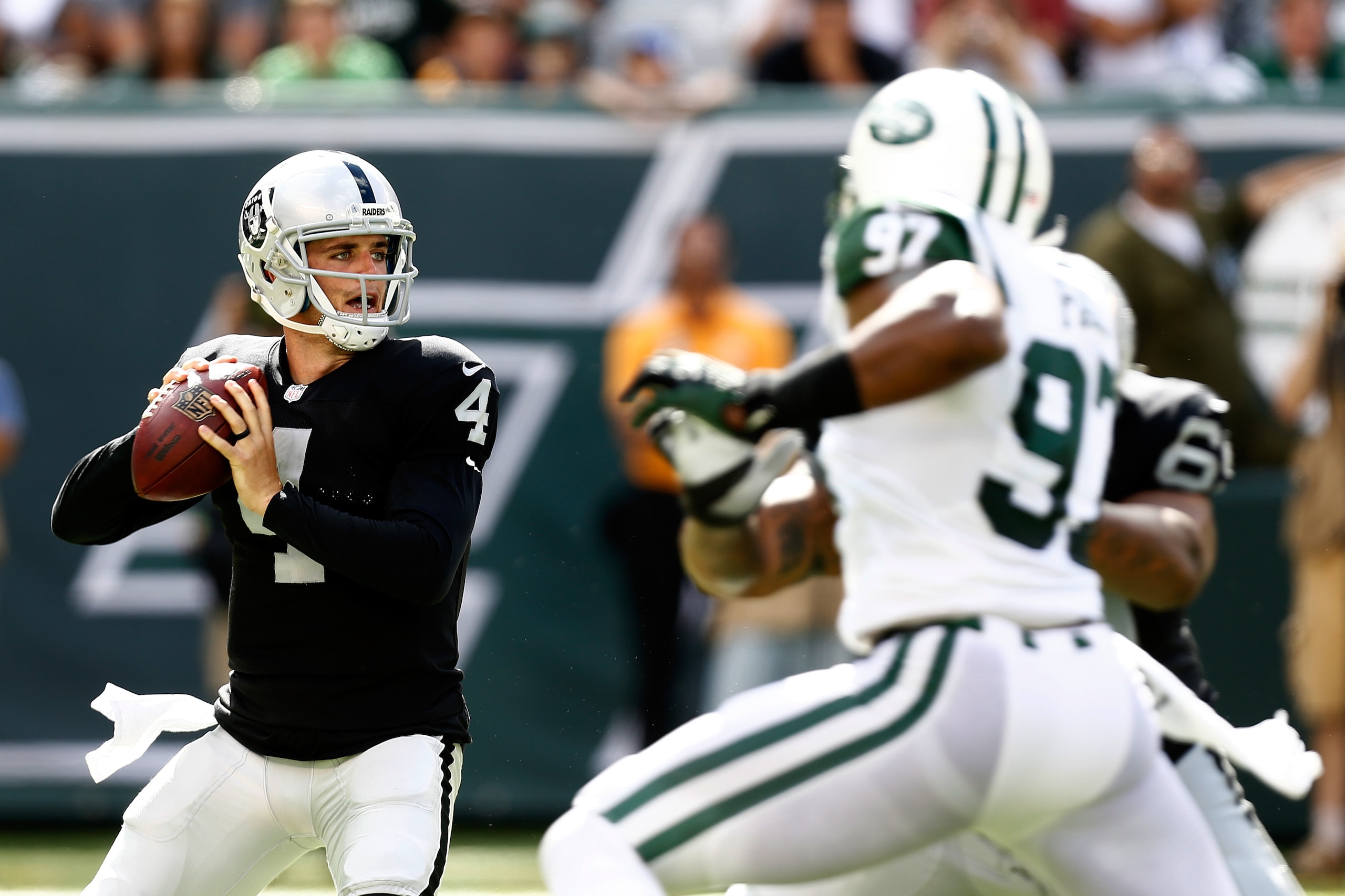 Raiders QB Derek Carr
