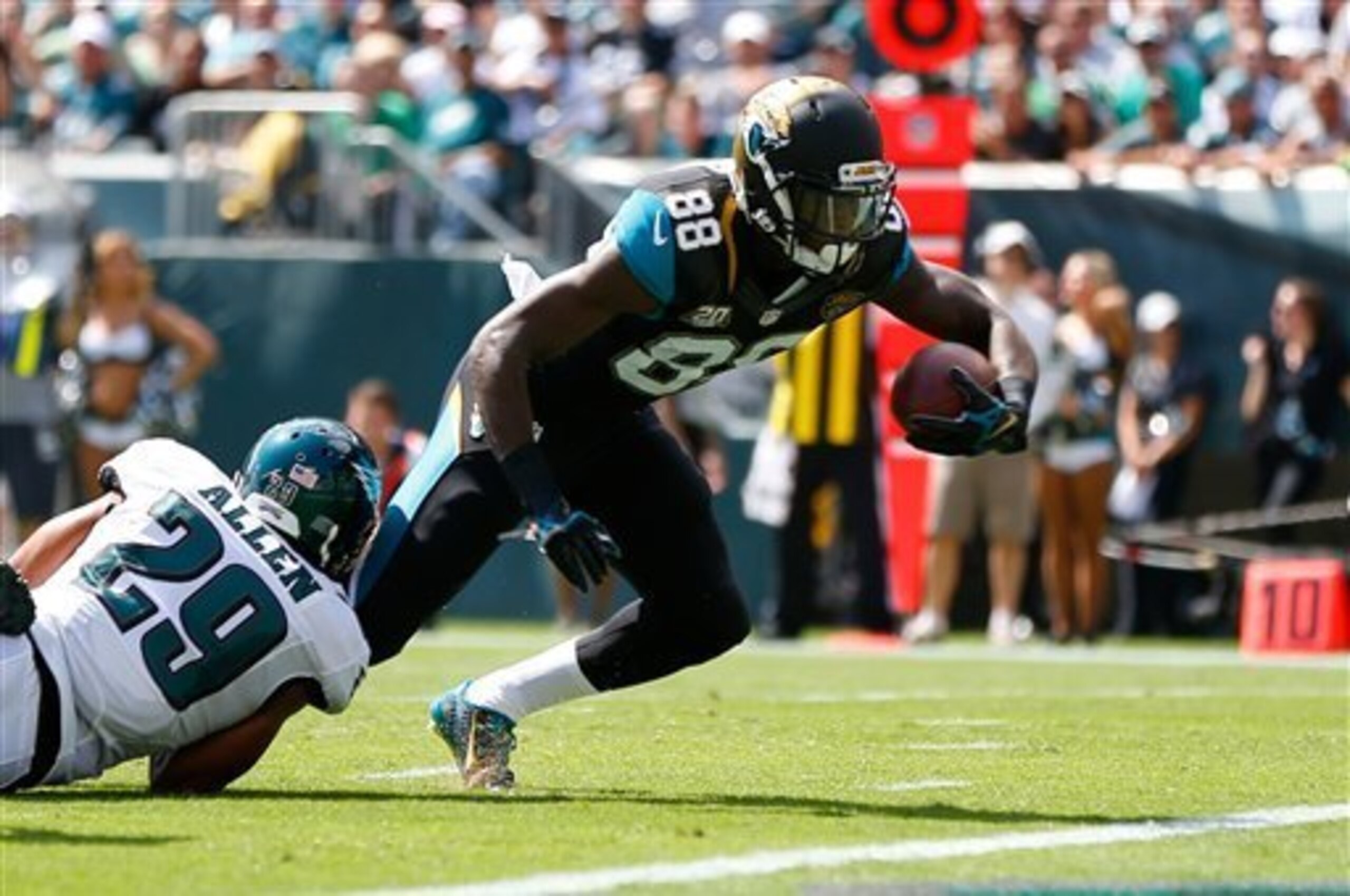 Allen Hurns is already making it look as though NFL teams made a mistake by letting him go undrafted.