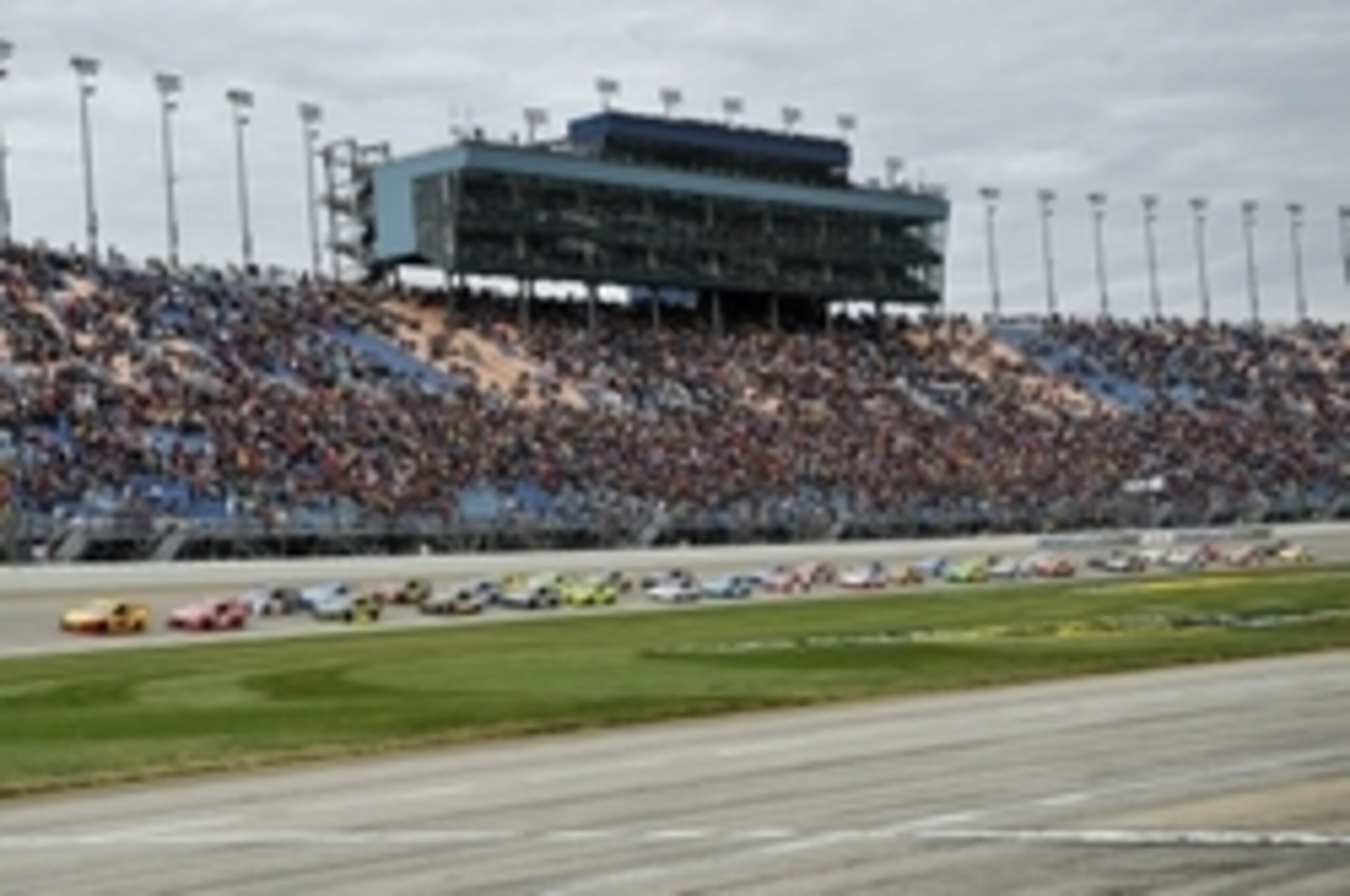 Sprint Cup action at Chicagoland Speedway September 2013
