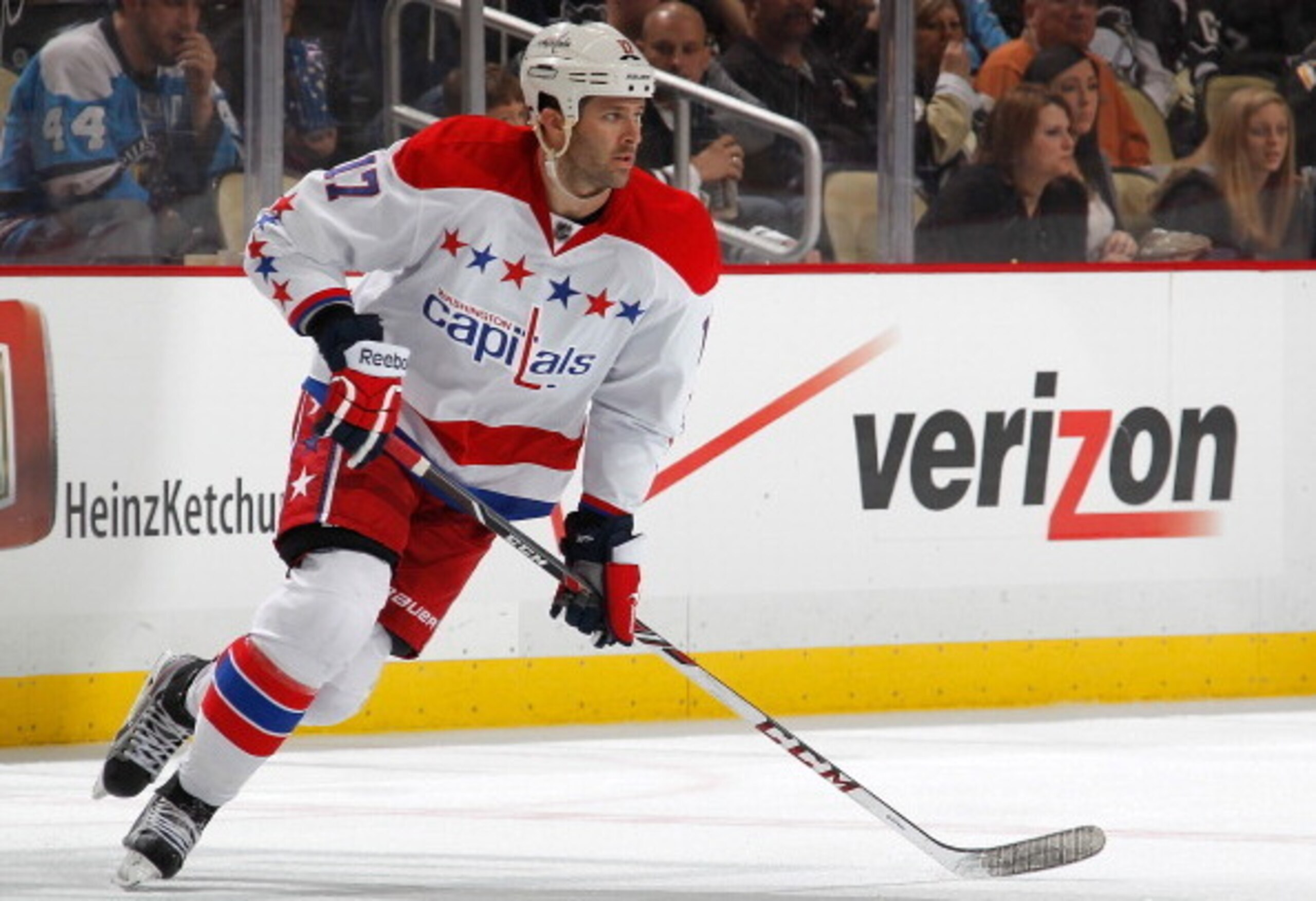 Current free agent Dustin Penner with the Washington Capitals last season.