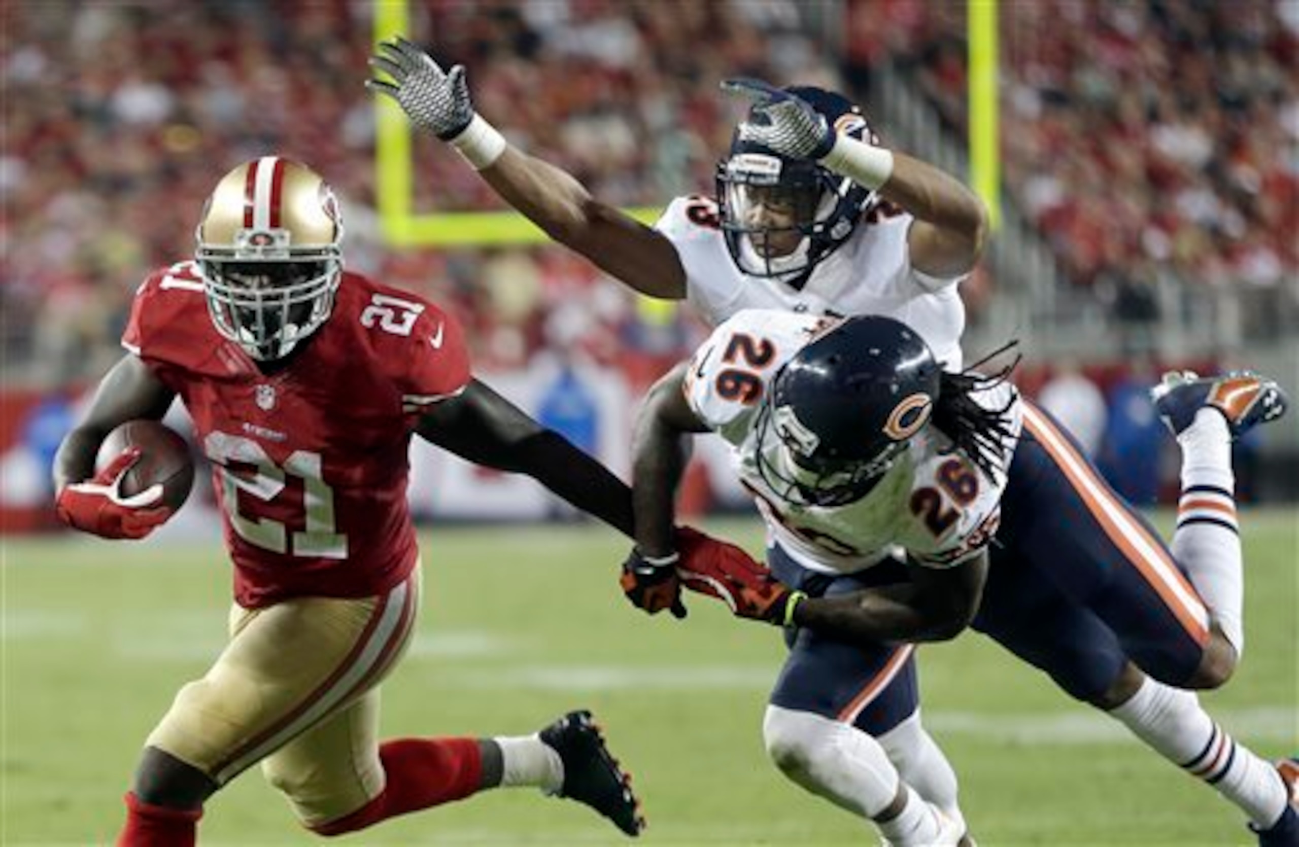 Frank Gore scored the first regular-season touchdown on the ground for the 49ers at Levi's Stadium.