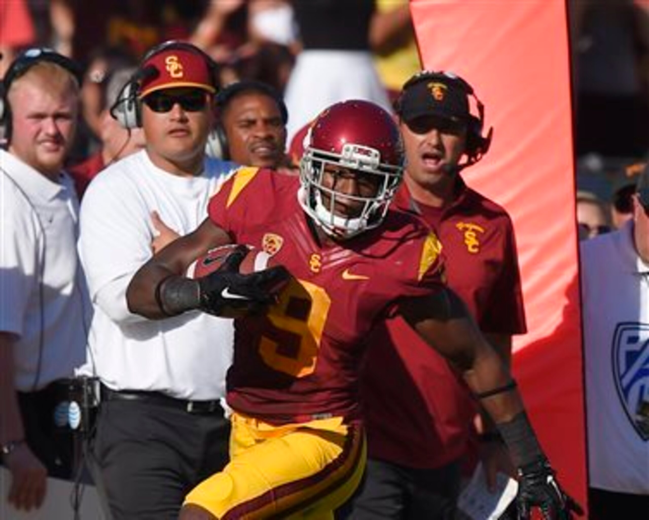 JuJu Smith is fitting in well as a USC freshman receiver.