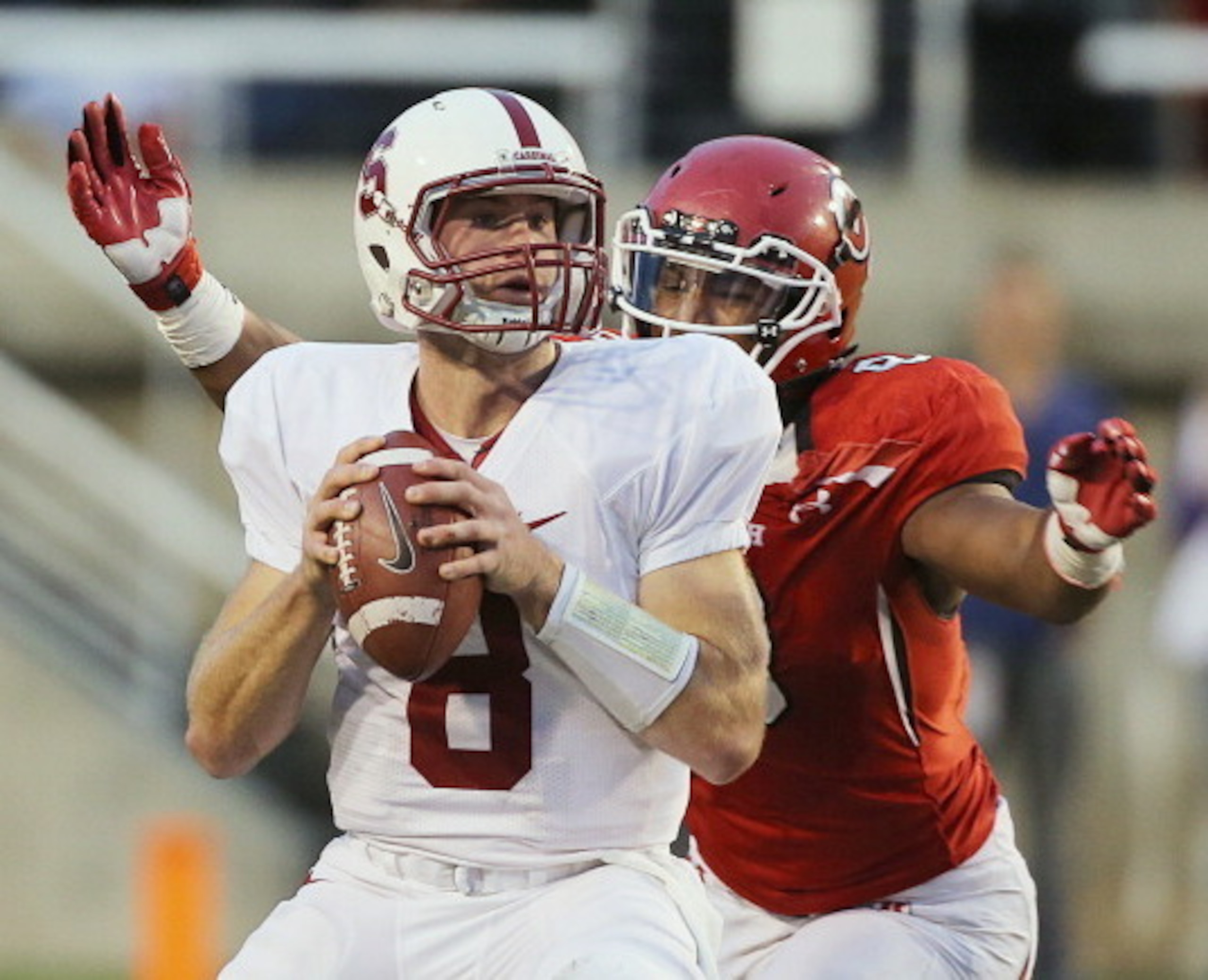 Nate Orchard about to make a sack