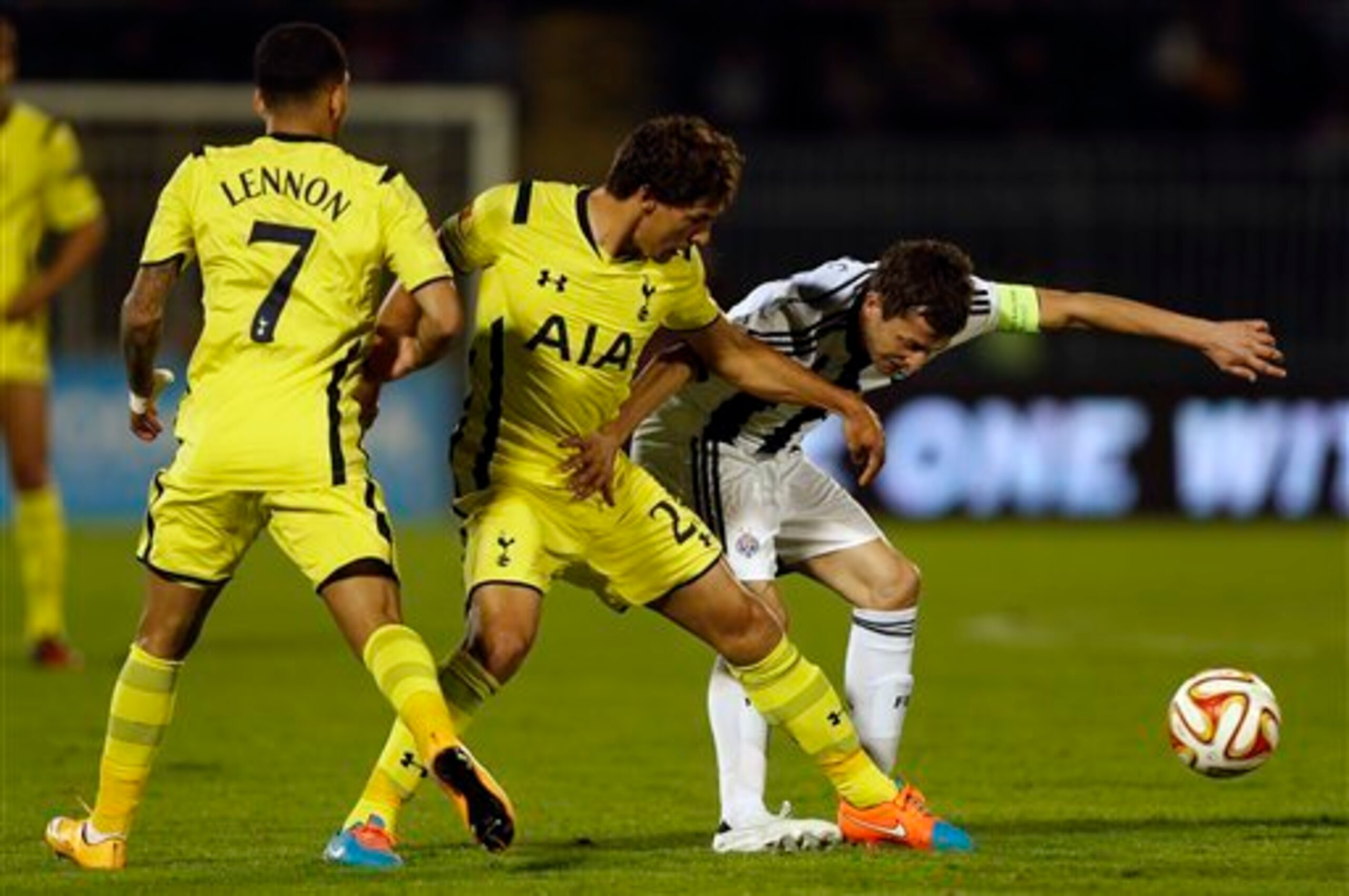Benjamin Stambouli gets stuck into Sasa Ilic.