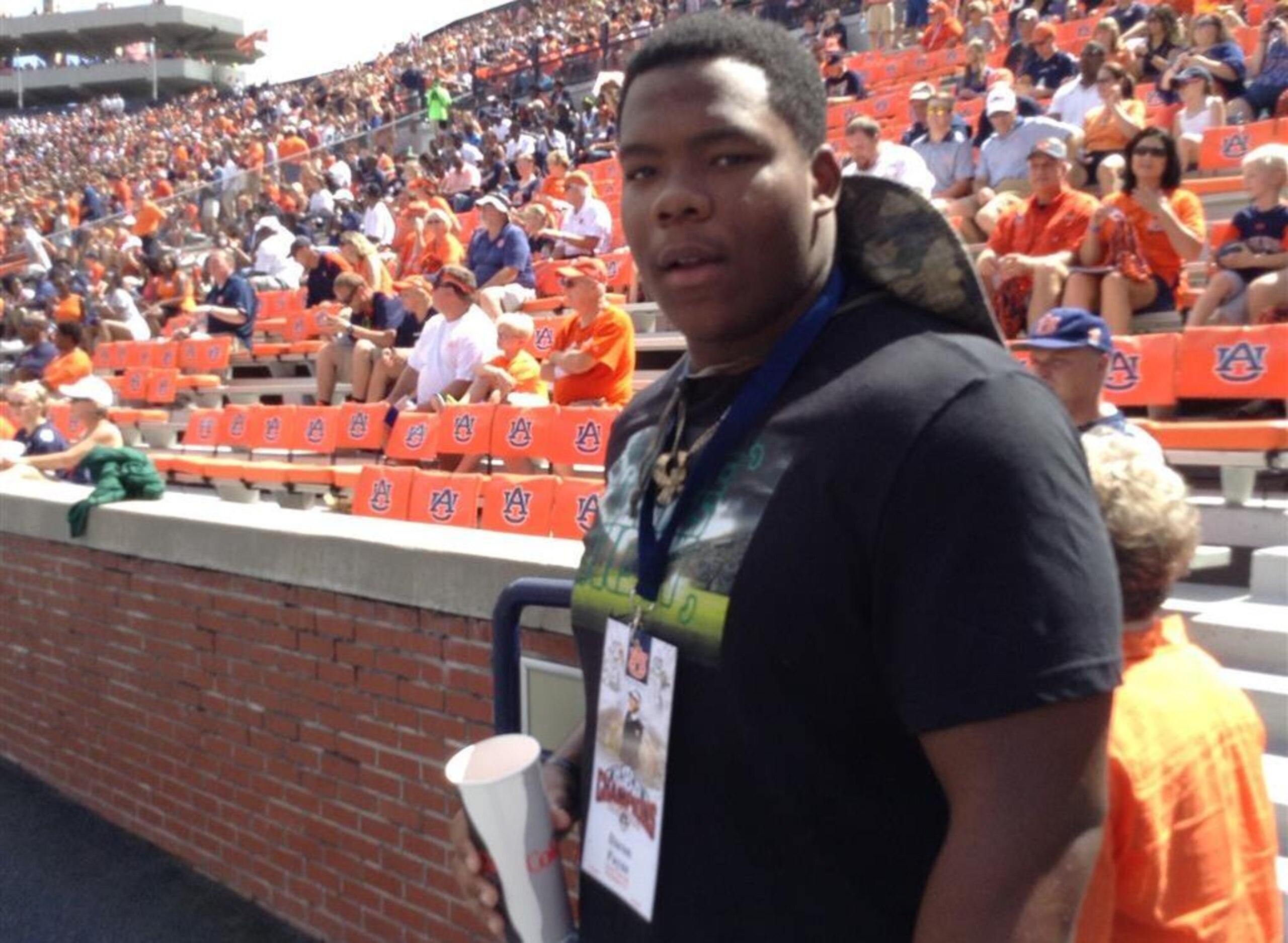 DT Daron Payne at Arkansas vs. Auburn Game DT Daron Payne at Arkansas vs. Auburn Game