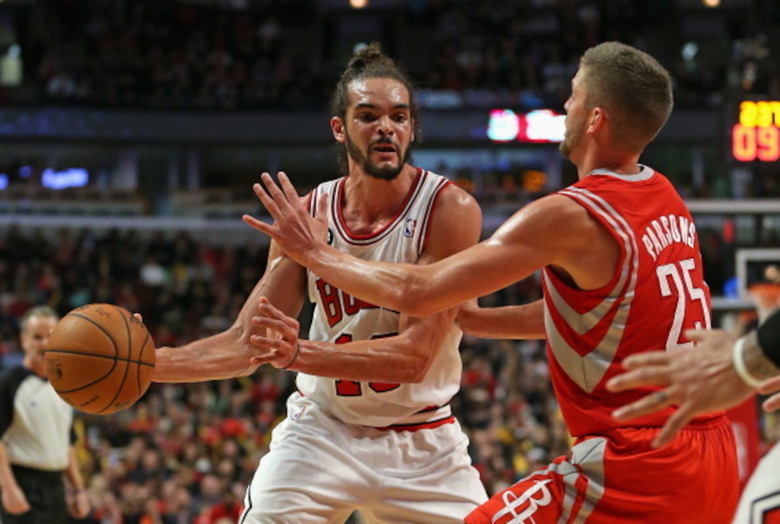 Noah makes a pass into the post.