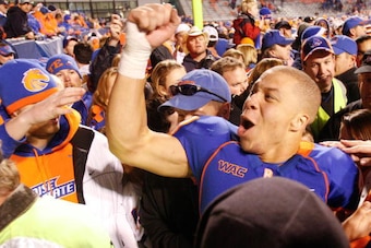 Ian Johnson capped off a Fiesta Bowl win with a well-timed proposal on live TV.