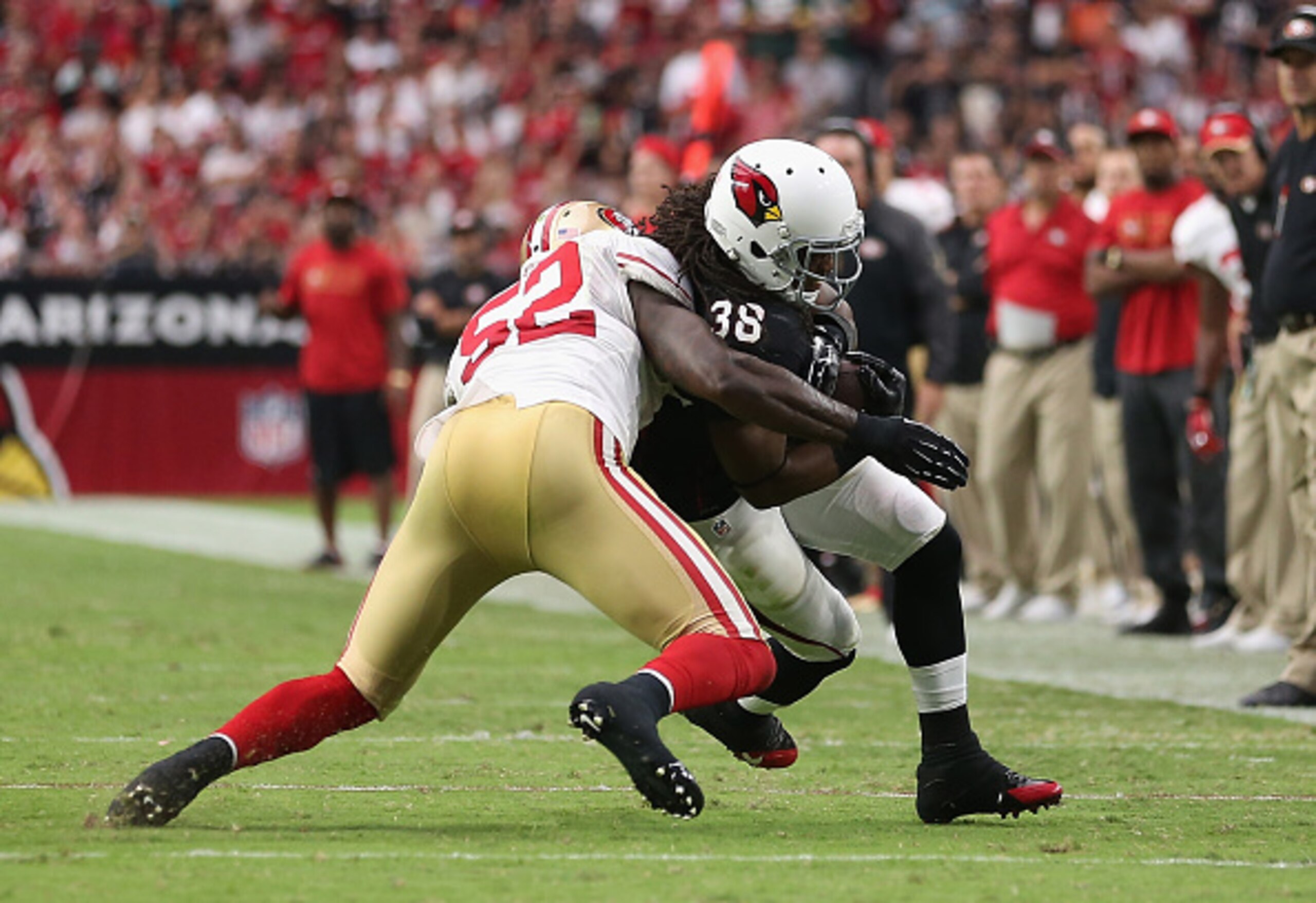 Patrick Willis and the 49ers linebackers committed a number of costly penalties versus Arizona.