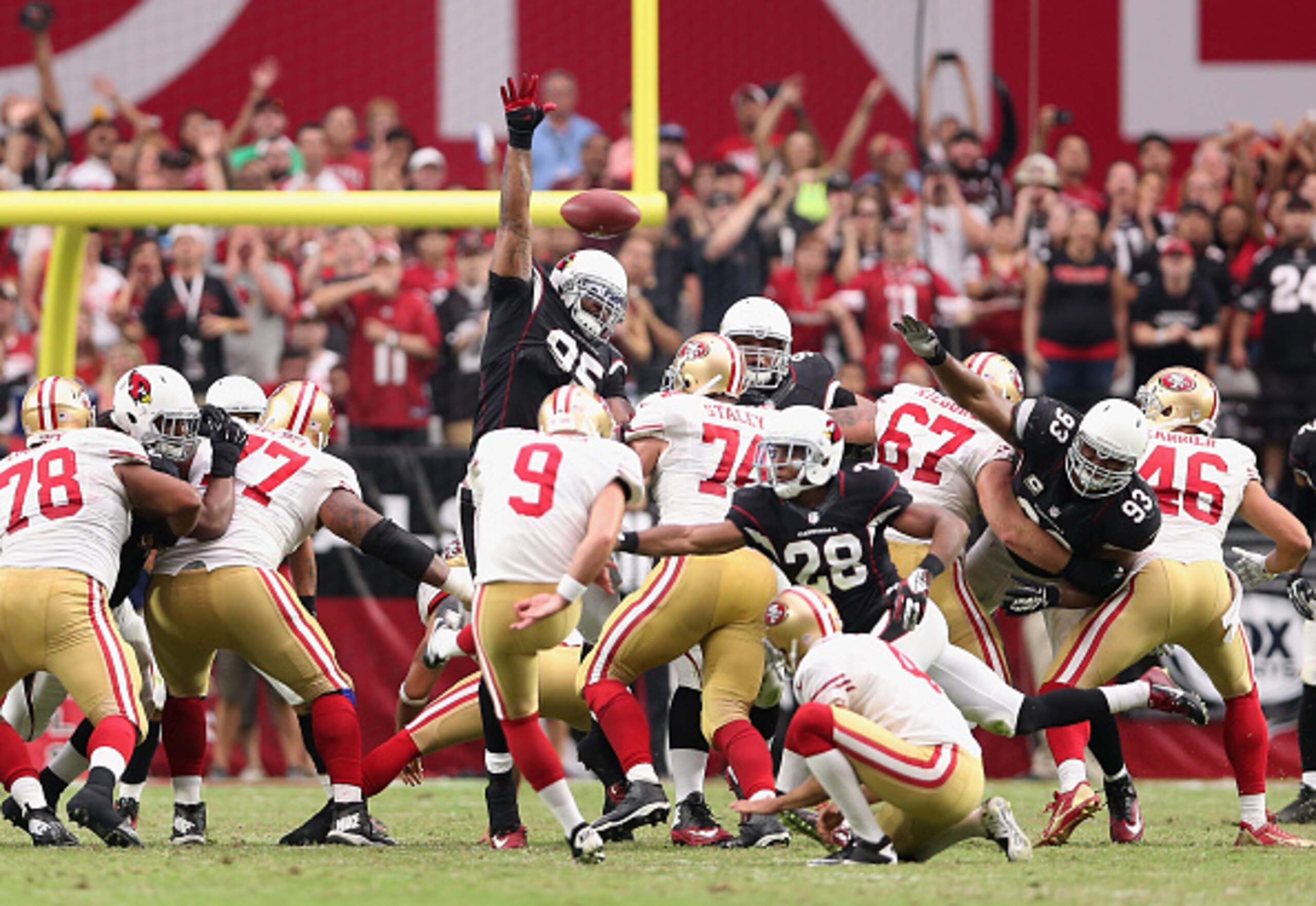 Phil Dawson's lone field-goal attempt was blocked by Arizona's special teams unit.