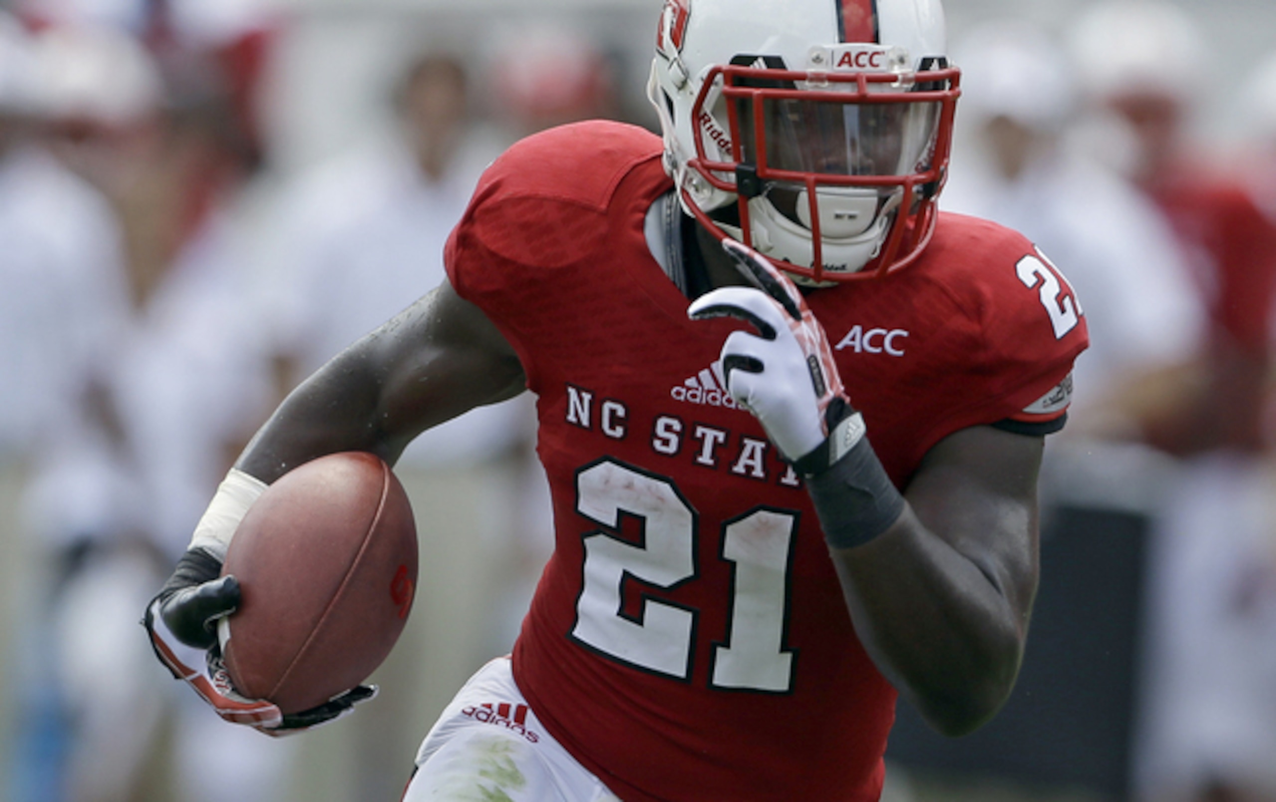 Matt Dayes leads an N.C. State ground attack that has accumulated nearly 1,000 yards in four games. Matt Dayes leads an N.C. State ground attack that has accumulated nearly 1,000 yards in four games.
