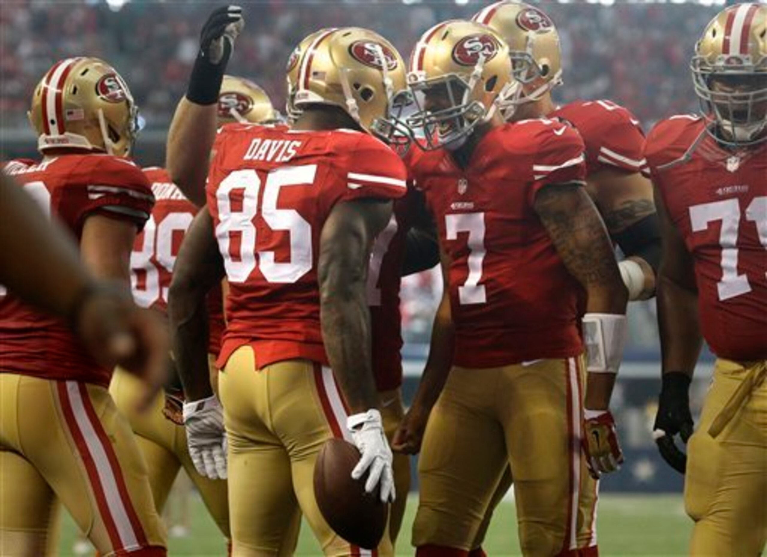 The Kaepernick (No. 7) to Davis (No. 85) connection must be on full display for the 49ers on Sunday.