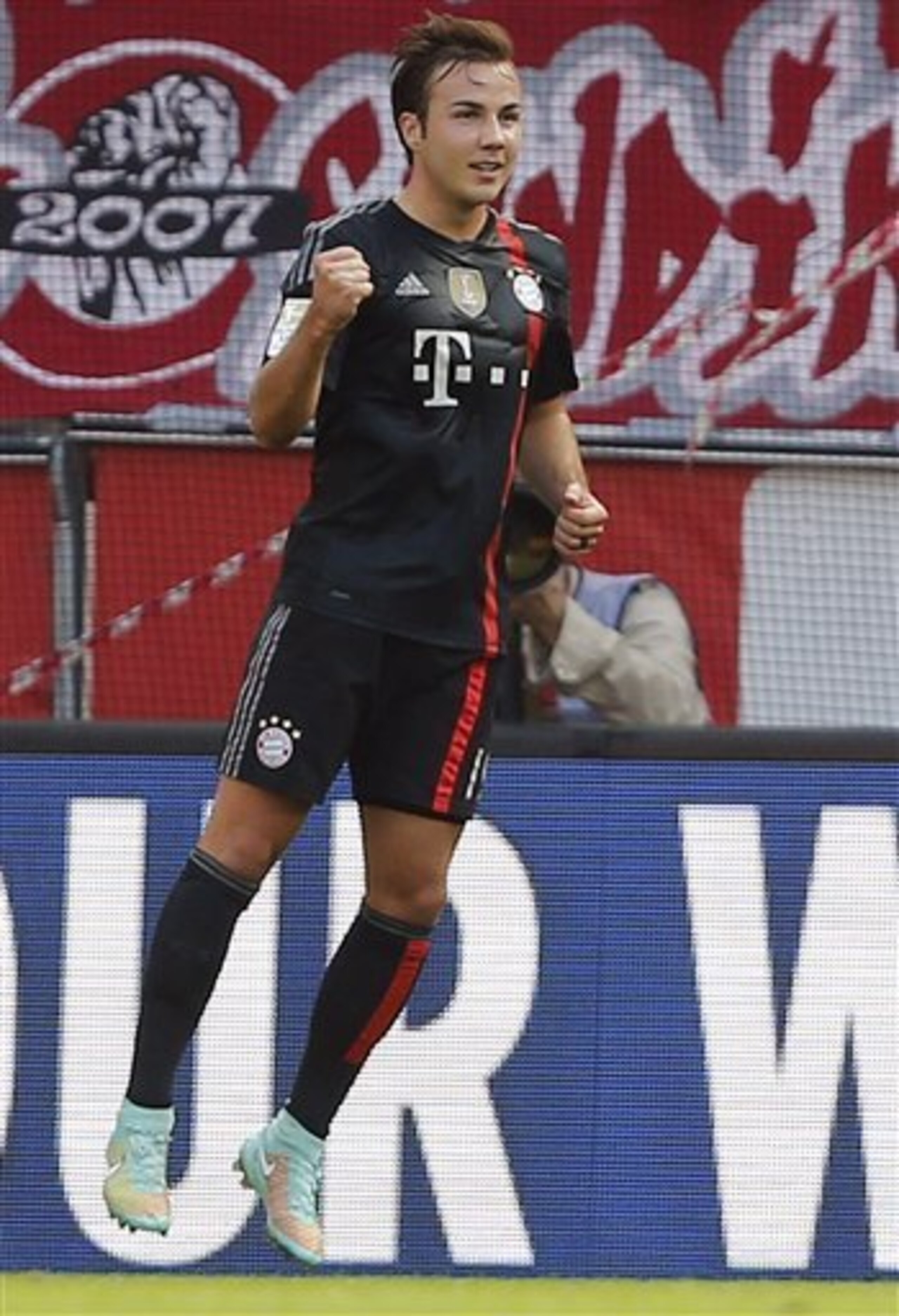 Gotze in the goals again