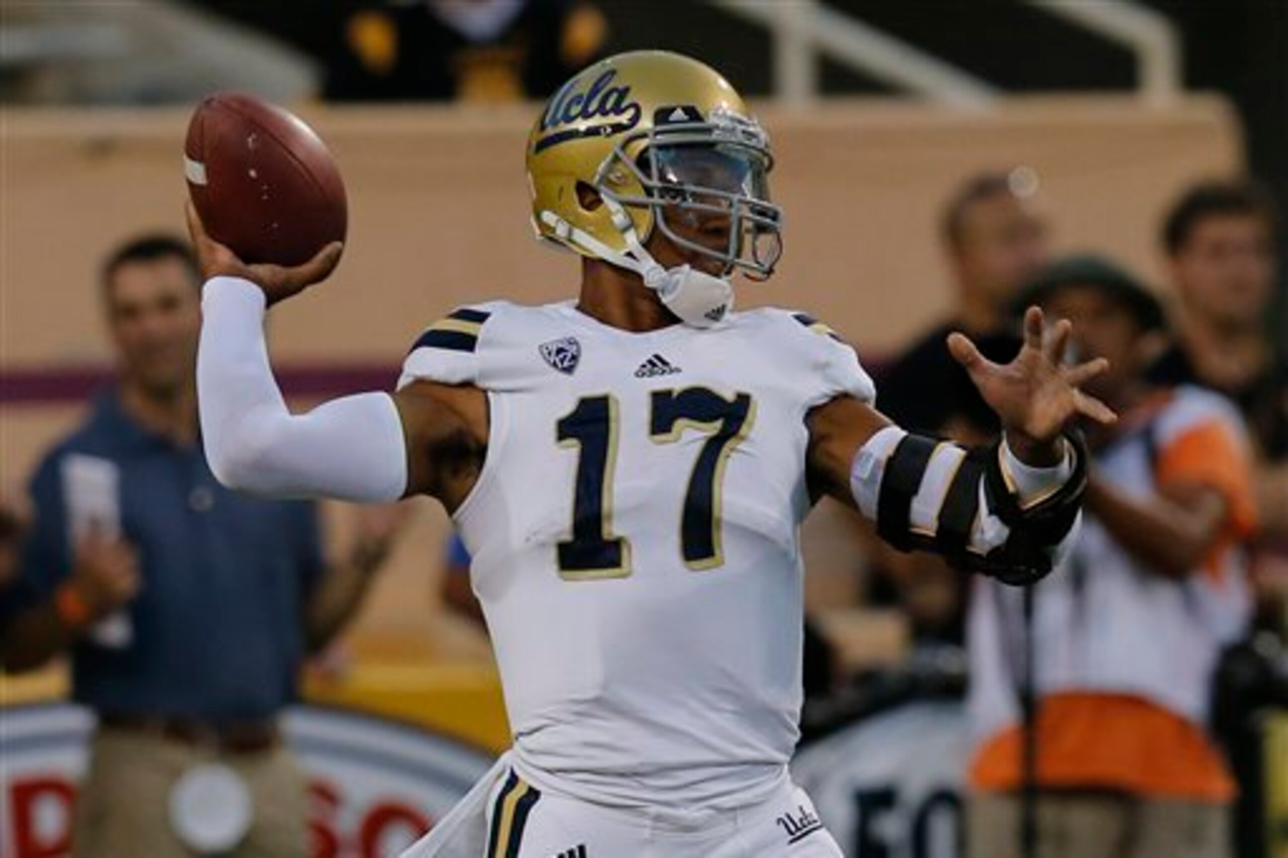 QB Brett Hundley