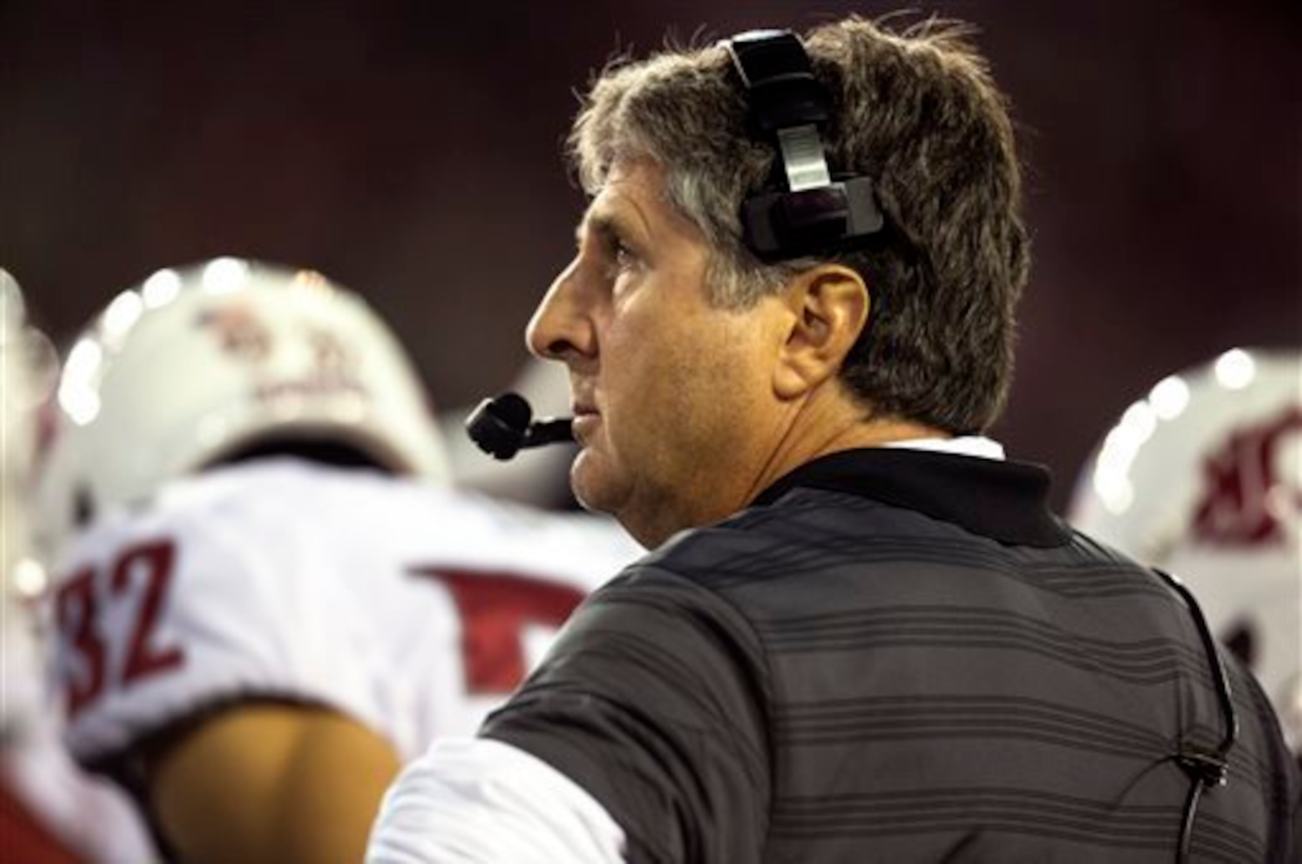 Mike Leach's Washington State team is not pretty defensively.