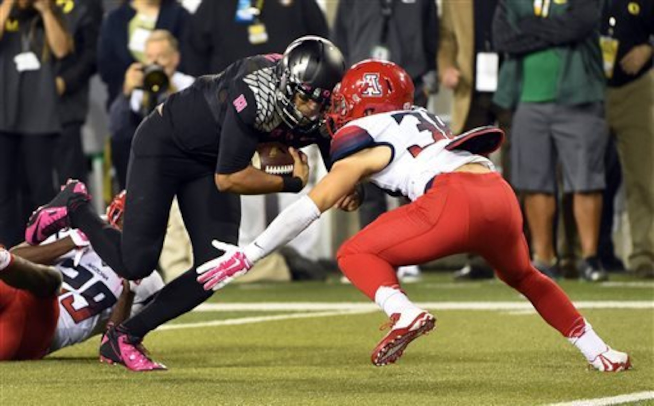 Marcus Mariota and Oregon ran into a speed bump against Arizona. Marcus Mariota and Oregon ran into a speed bump against Arizona.