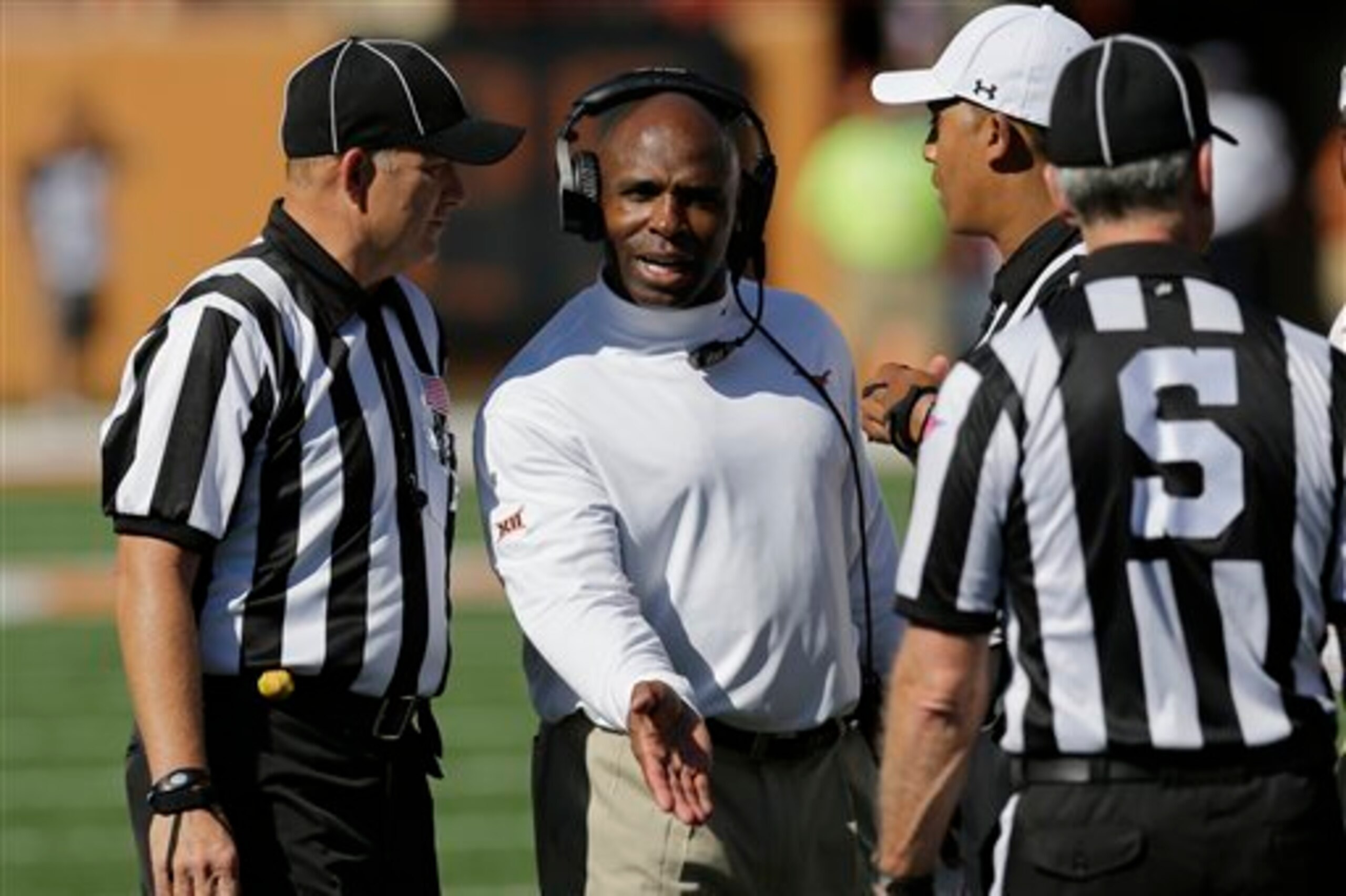 Texas head coach Charlie Strong Texas head coach Charlie Strong