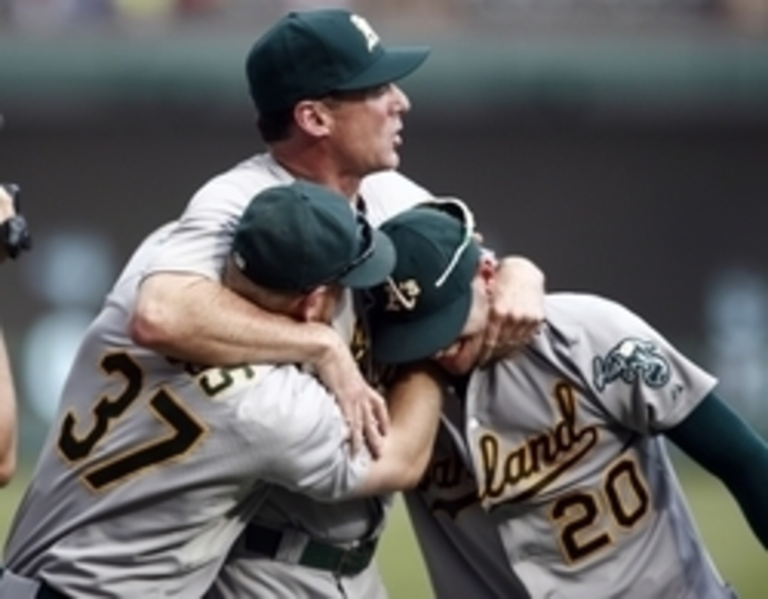 Melvin keeping the boys in line and loose simultaneously. Melvin keeping the boys in line and loose simultaneously.
