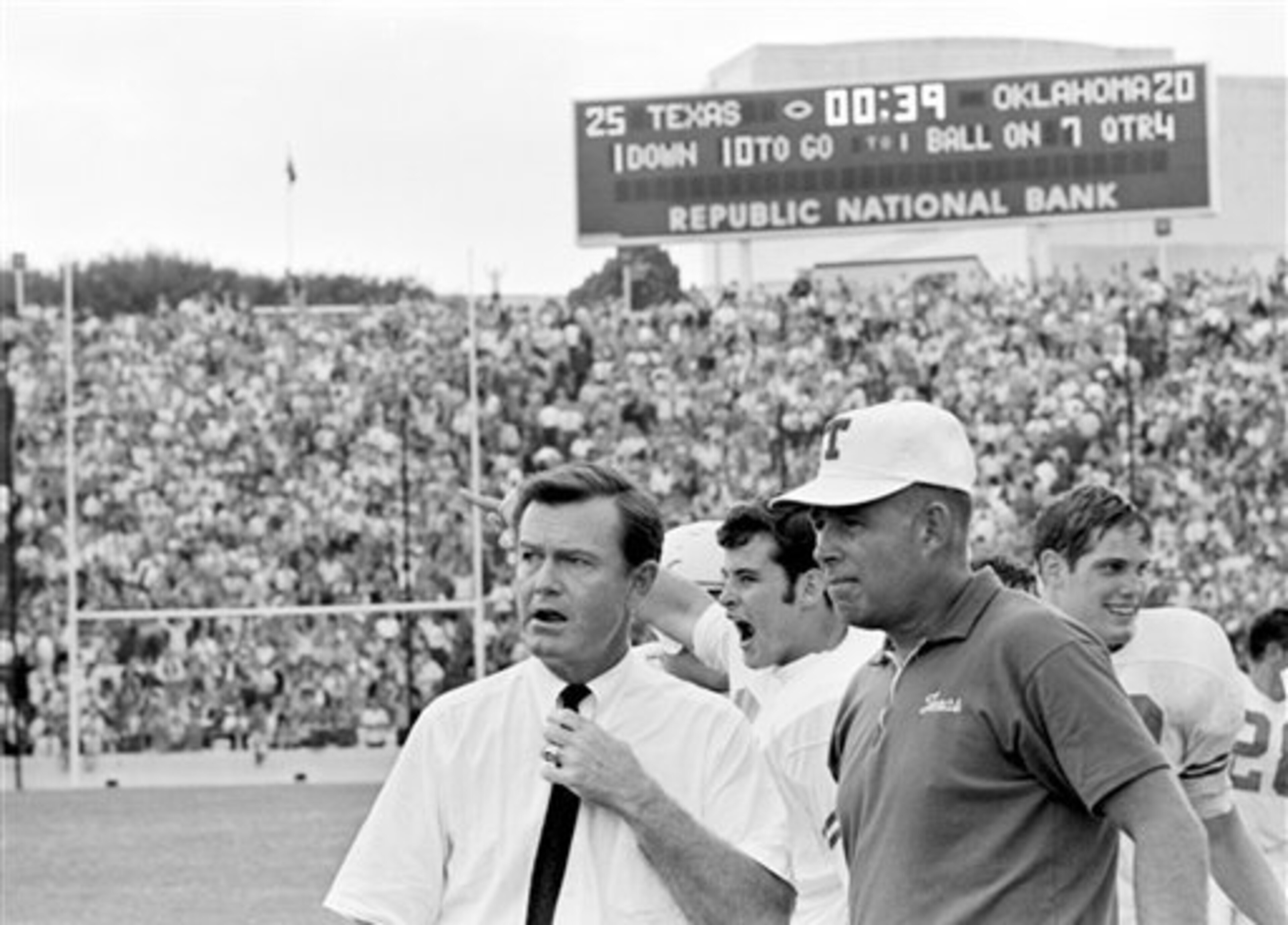 A Sooner alum himself, Royal turned the rivalry back in Texas' favor.