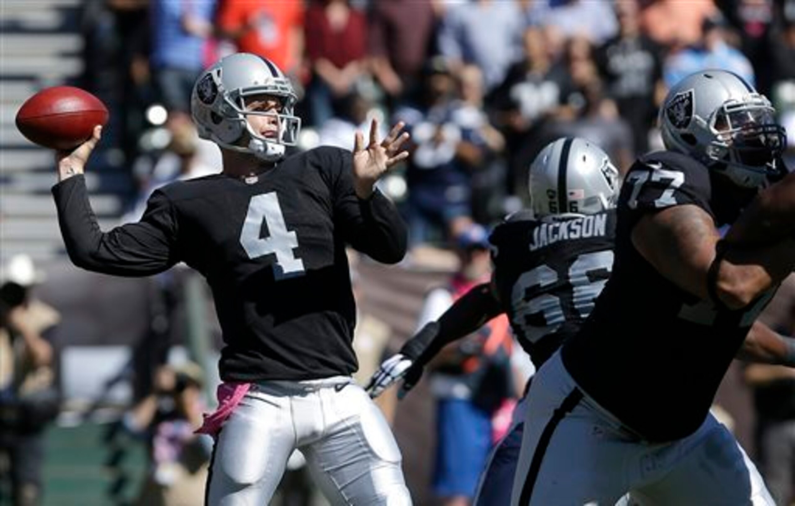Raiders QB Derek Carr