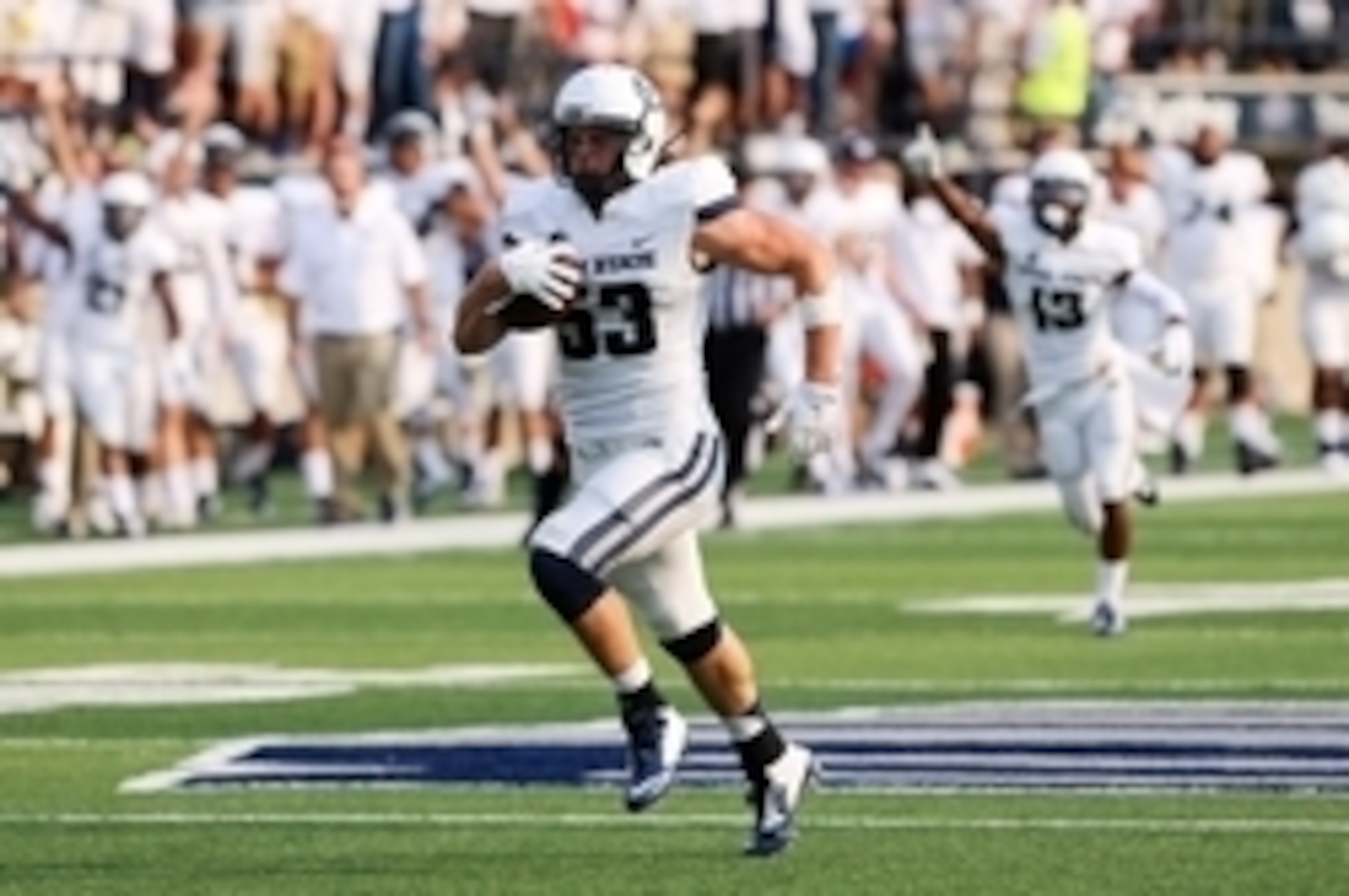 Zach Vigil returns an interception 35 yards for a TD.