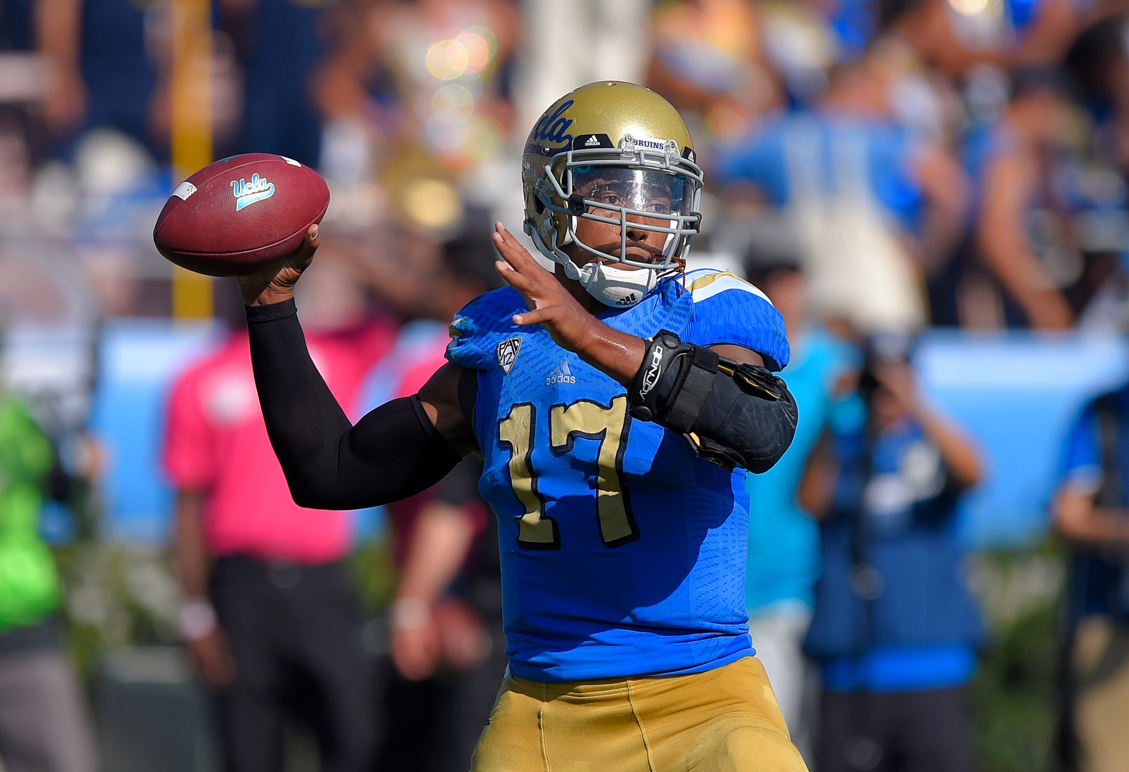 Brett Hundley and UCLA have not lived up to expectations this season.