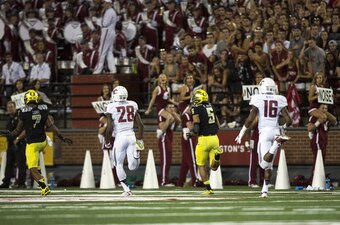 WR Devon Allen scoring a TD