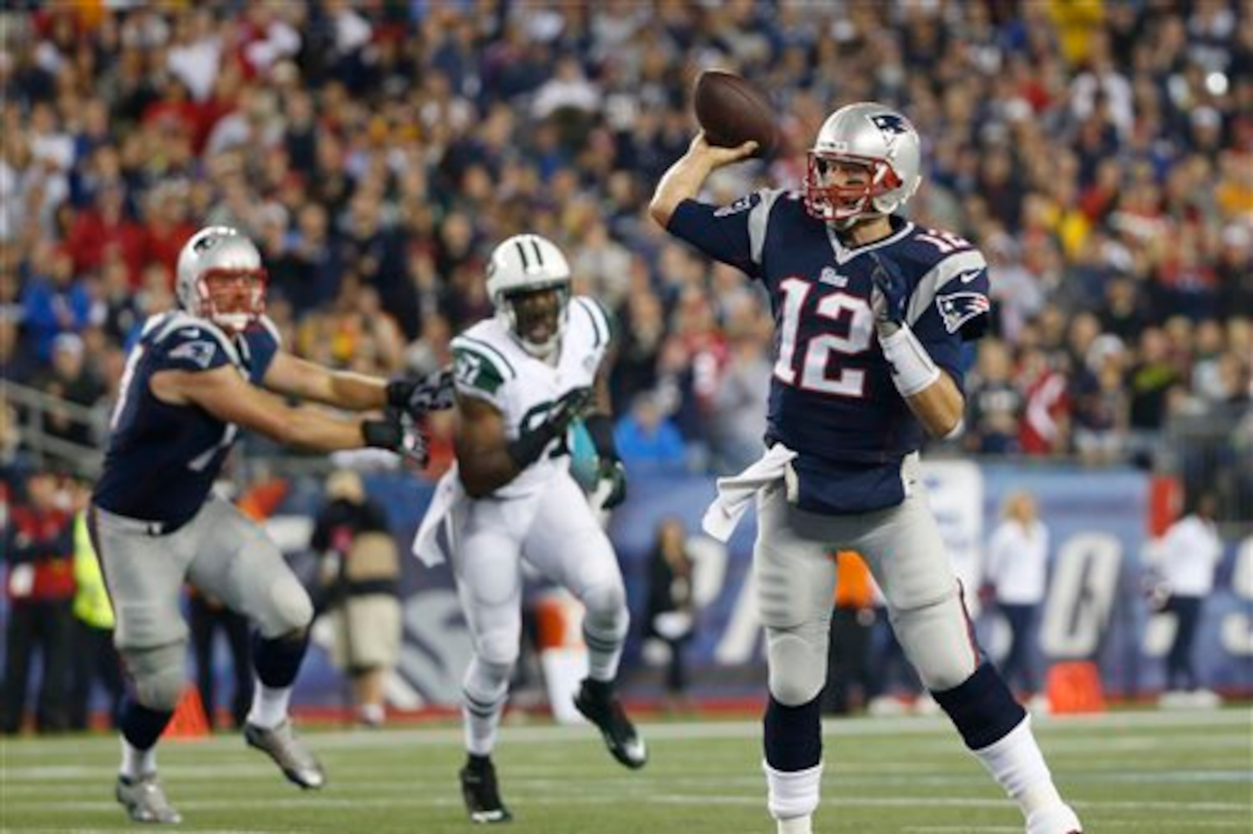 The Pats made just enough plays to stave off the Jets.