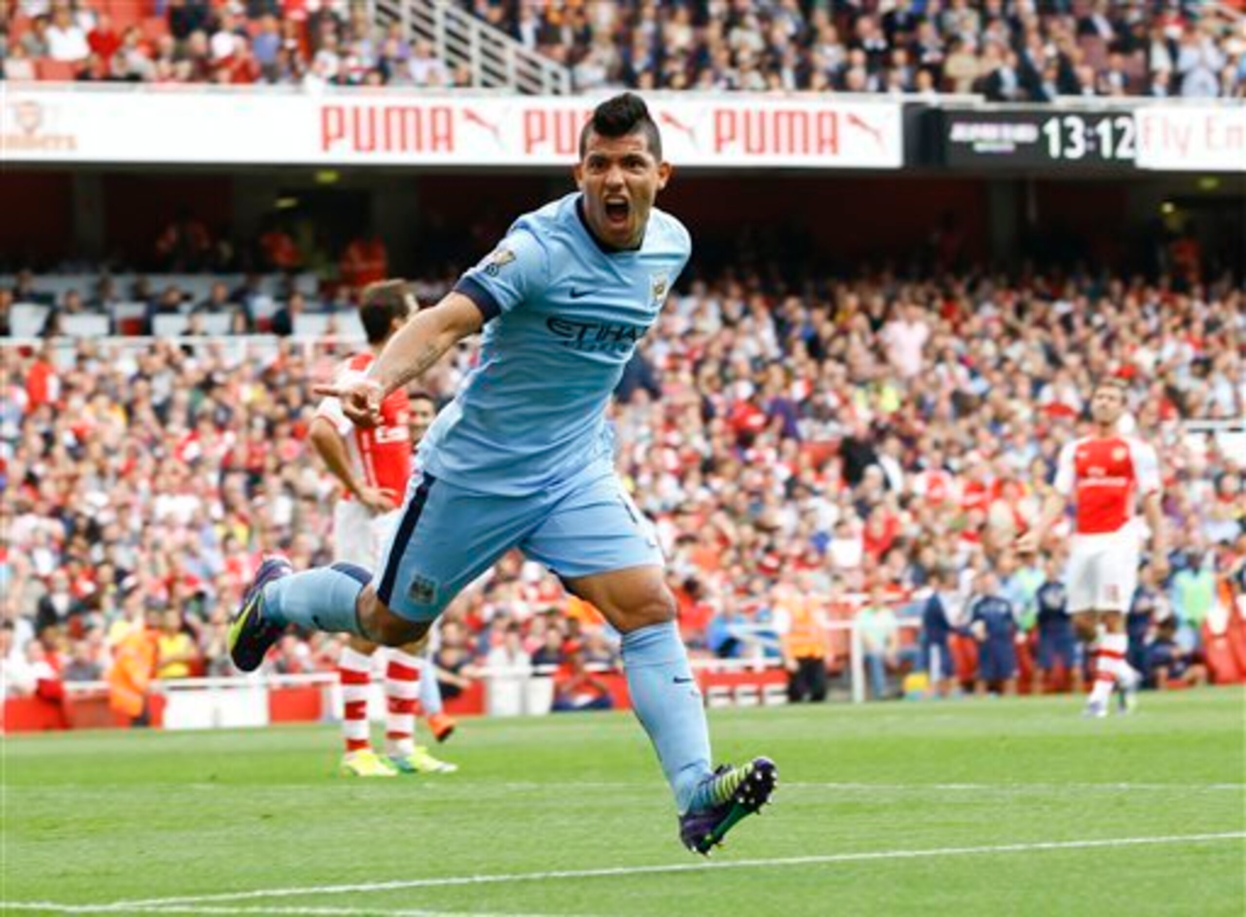 Pellegrini should ride Aguero for as long as Aguero can run.