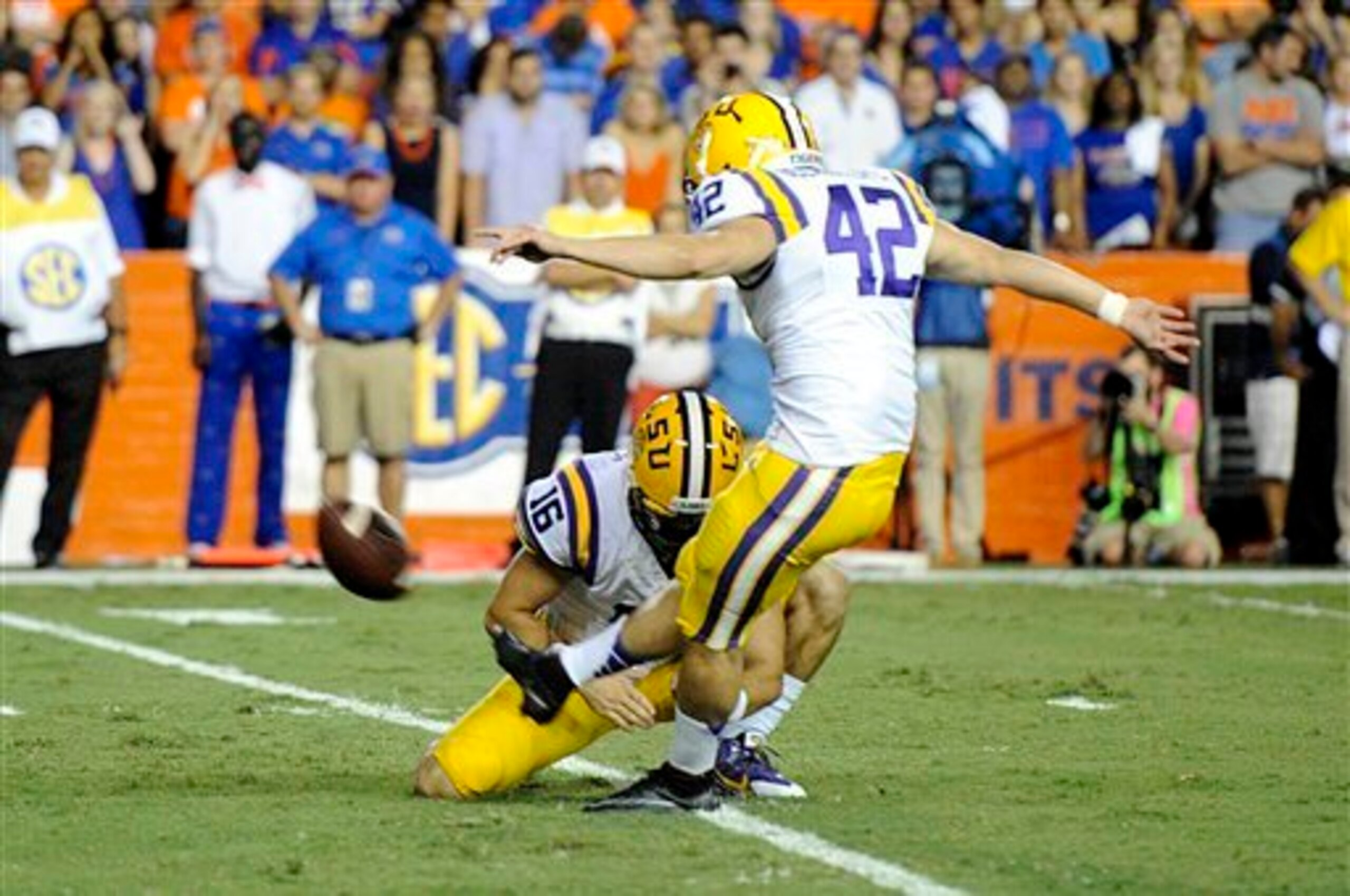 LSU kicker Colby Delahoussaye