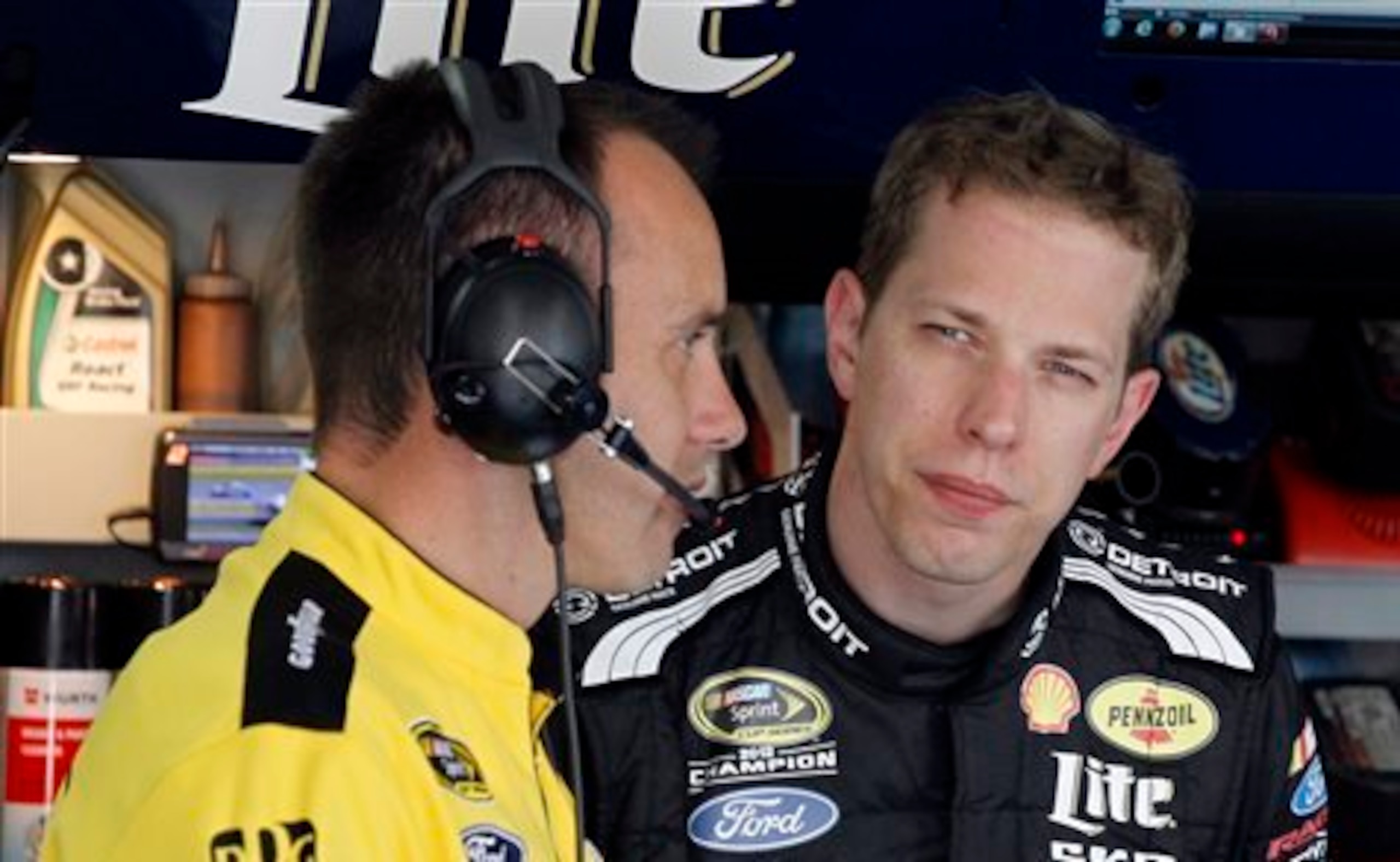 Brad Keselowski (right) with crew chief Paul Wolfe